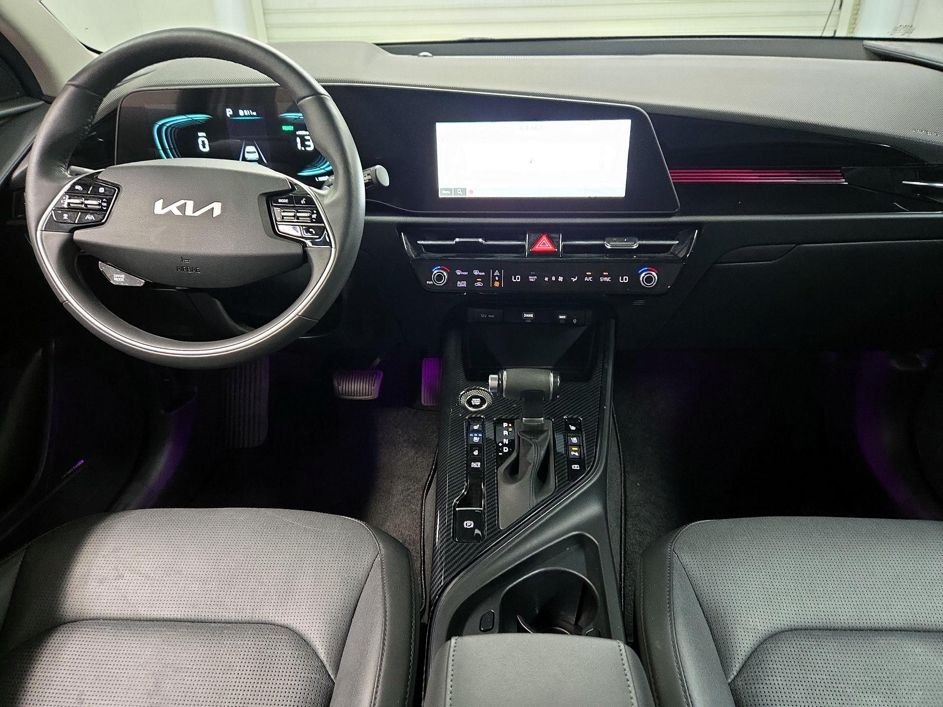 Thumbnail: 2023 Kia Niro - 9