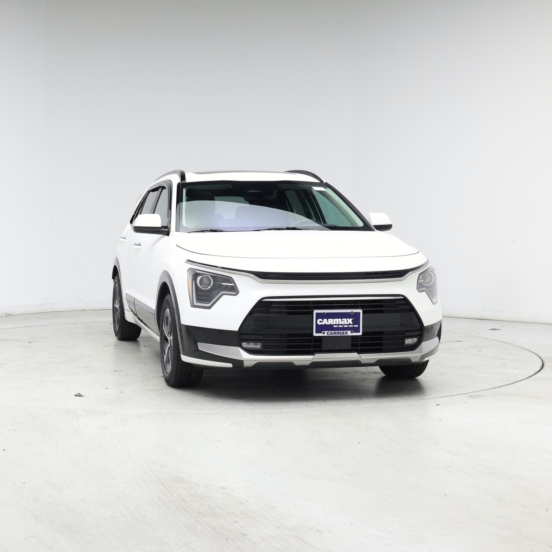 Thumbnail: 2023 Kia Niro - 5