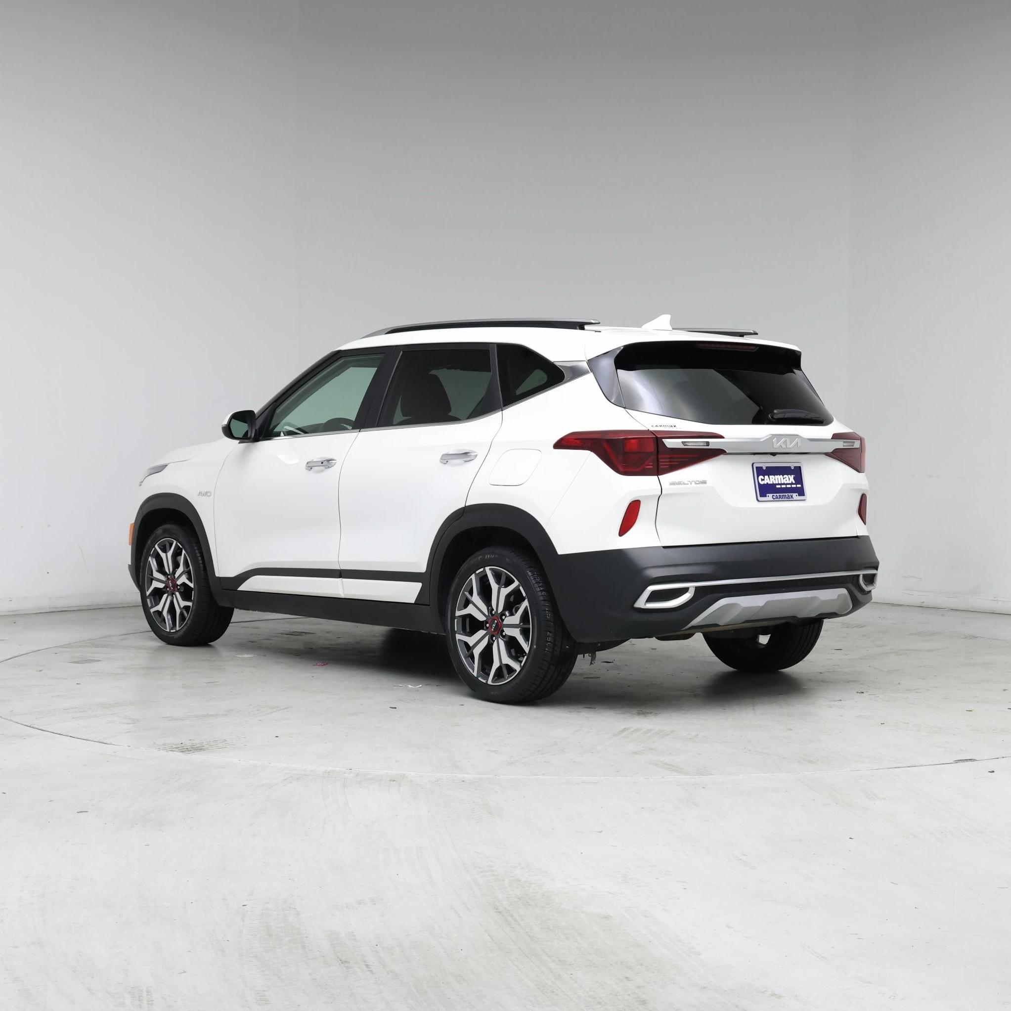 Thumbnail: 2022 Kia Seltos - 2