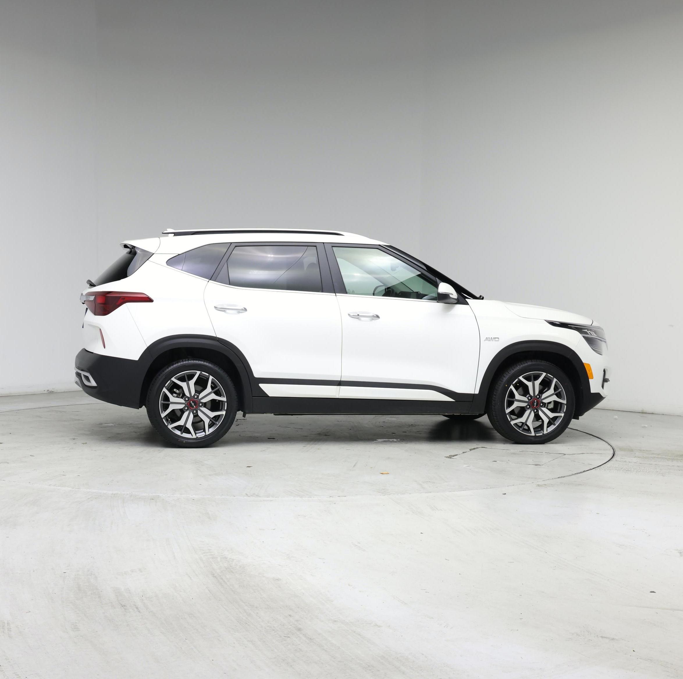 Thumbnail: 2022 Kia Seltos - 7
