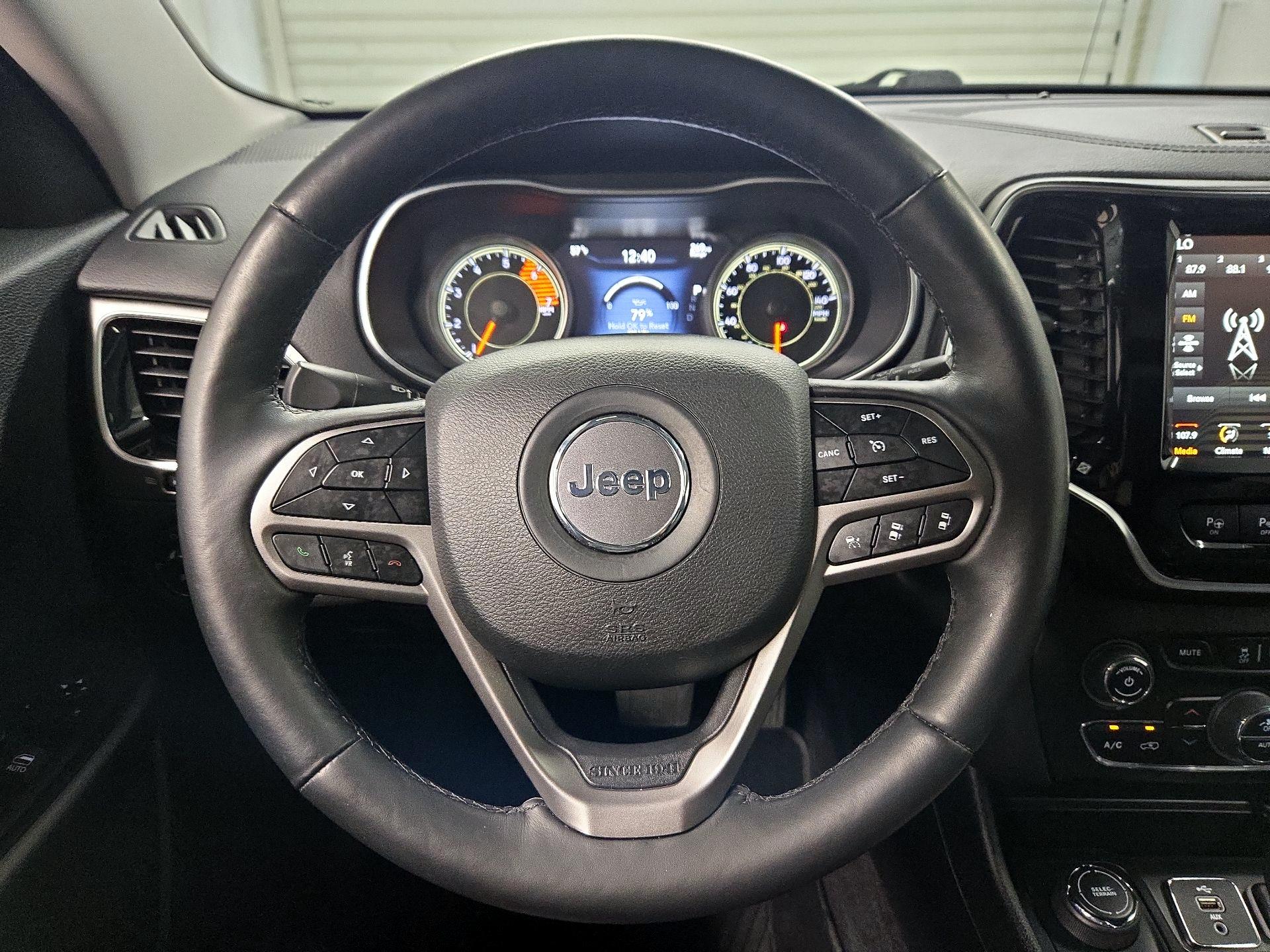 Thumbnail: 2019 Jeep Cherokee - 10