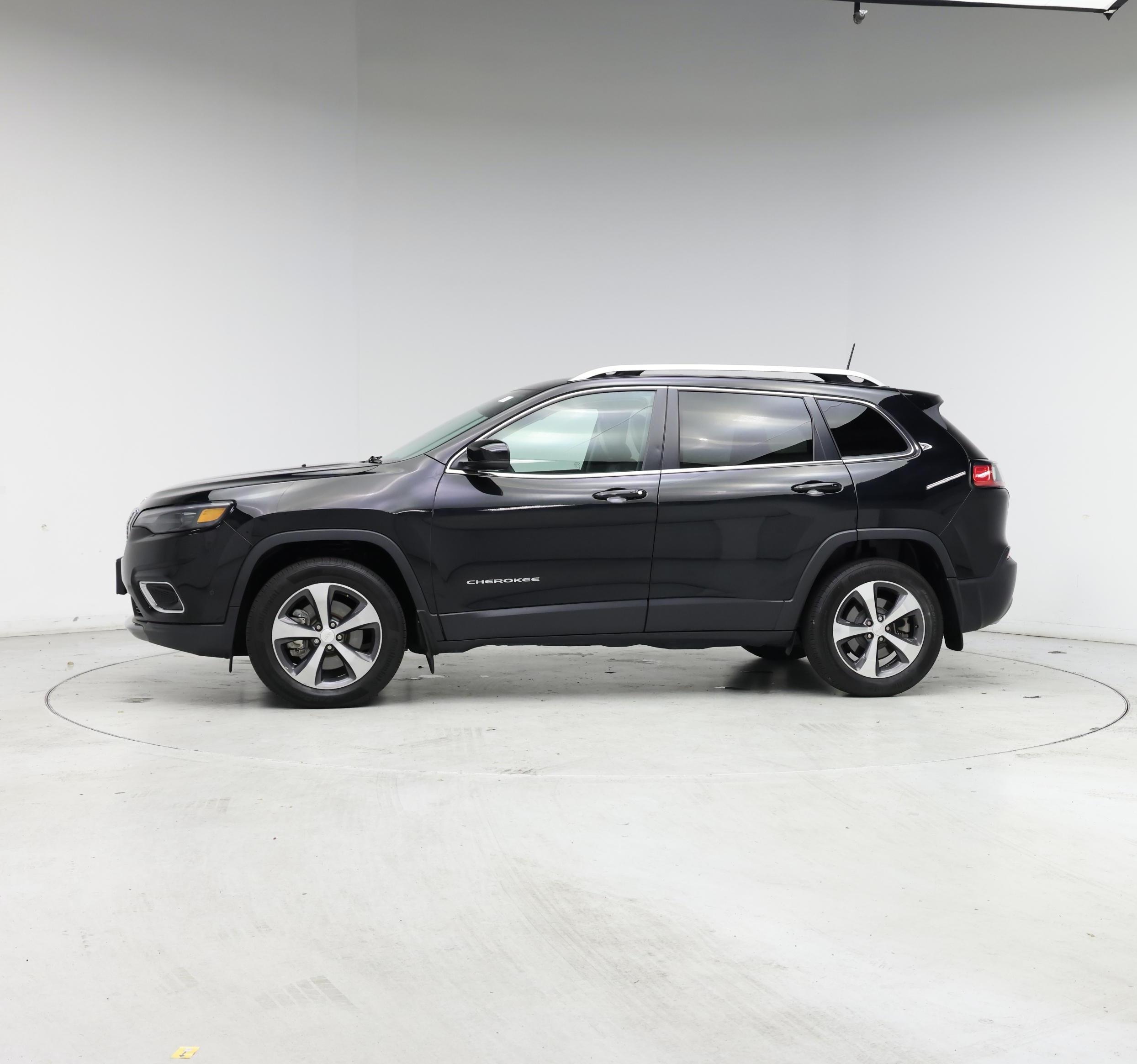 Thumbnail: 2019 Jeep Cherokee - 3
