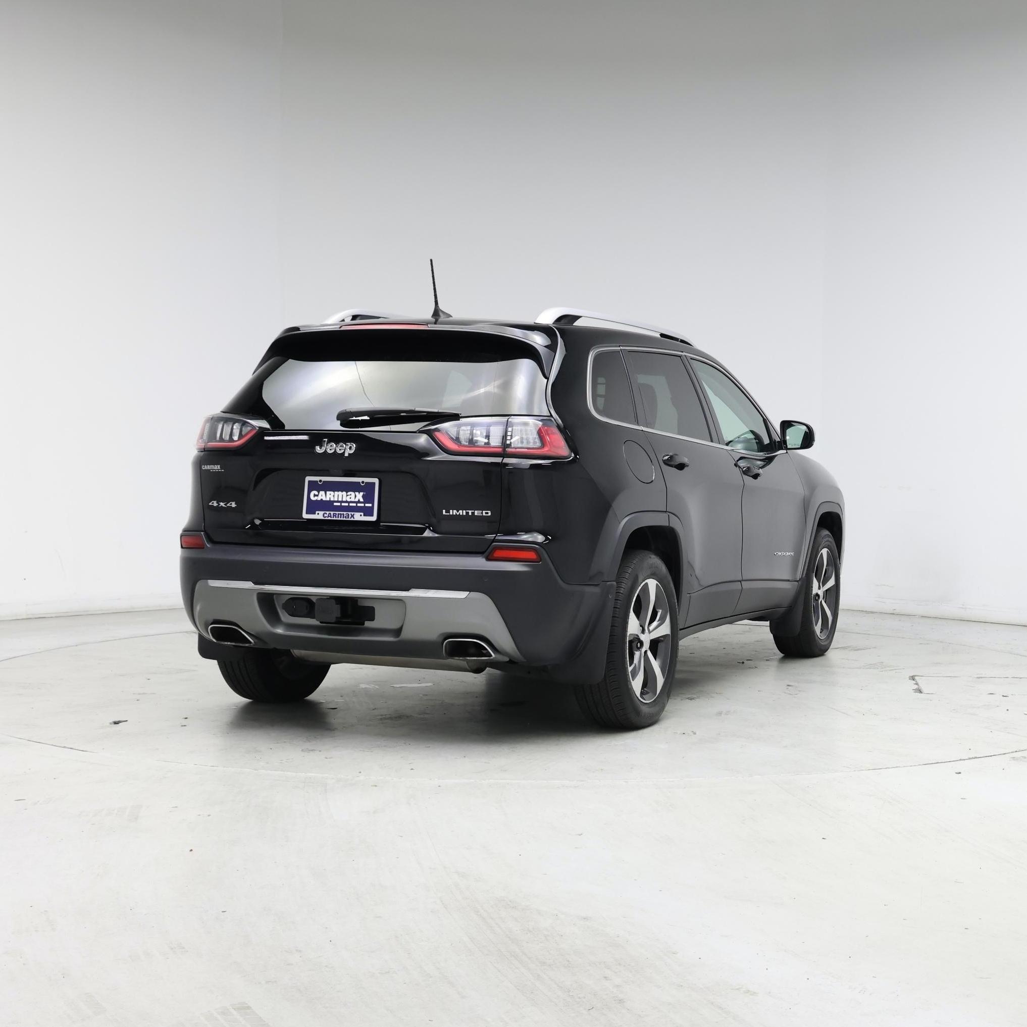 Thumbnail: 2019 Jeep Cherokee - 8