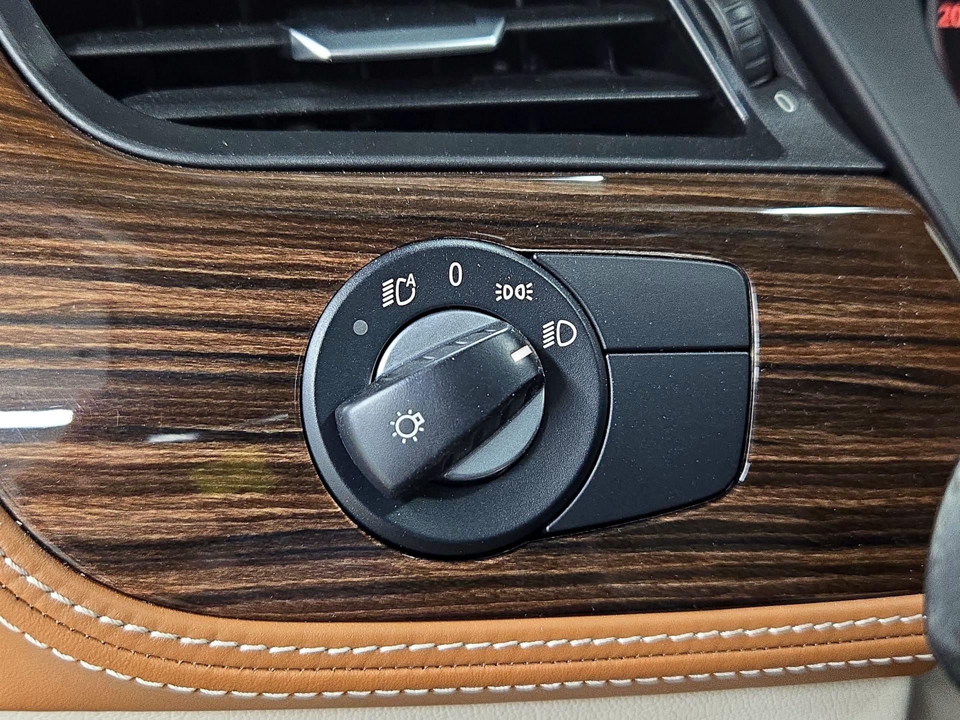 Thumbnail: 2016 BMW Z4 - 13