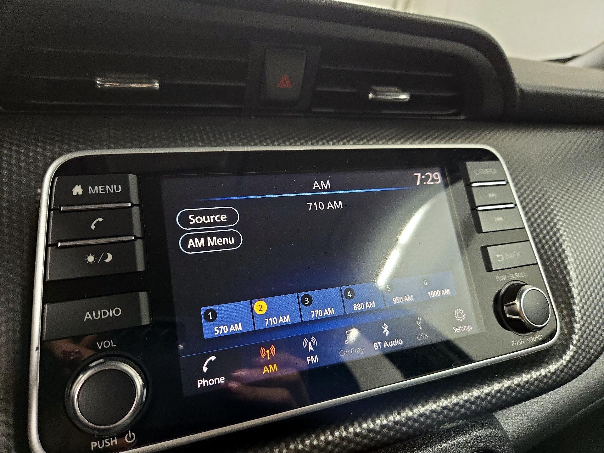 Thumbnail: 2019 Nissan Kicks - 15