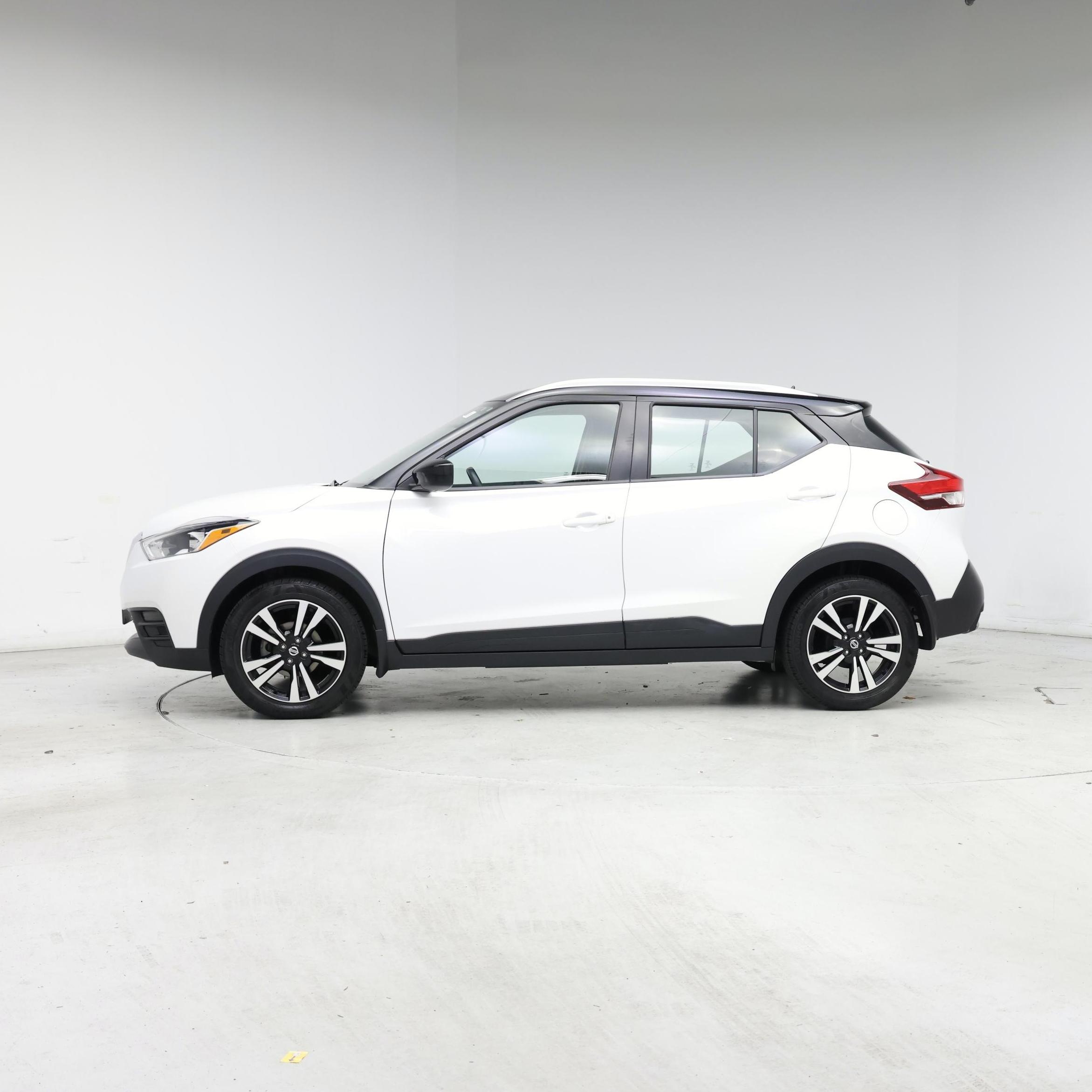 Thumbnail: 2019 Nissan Kicks - 3