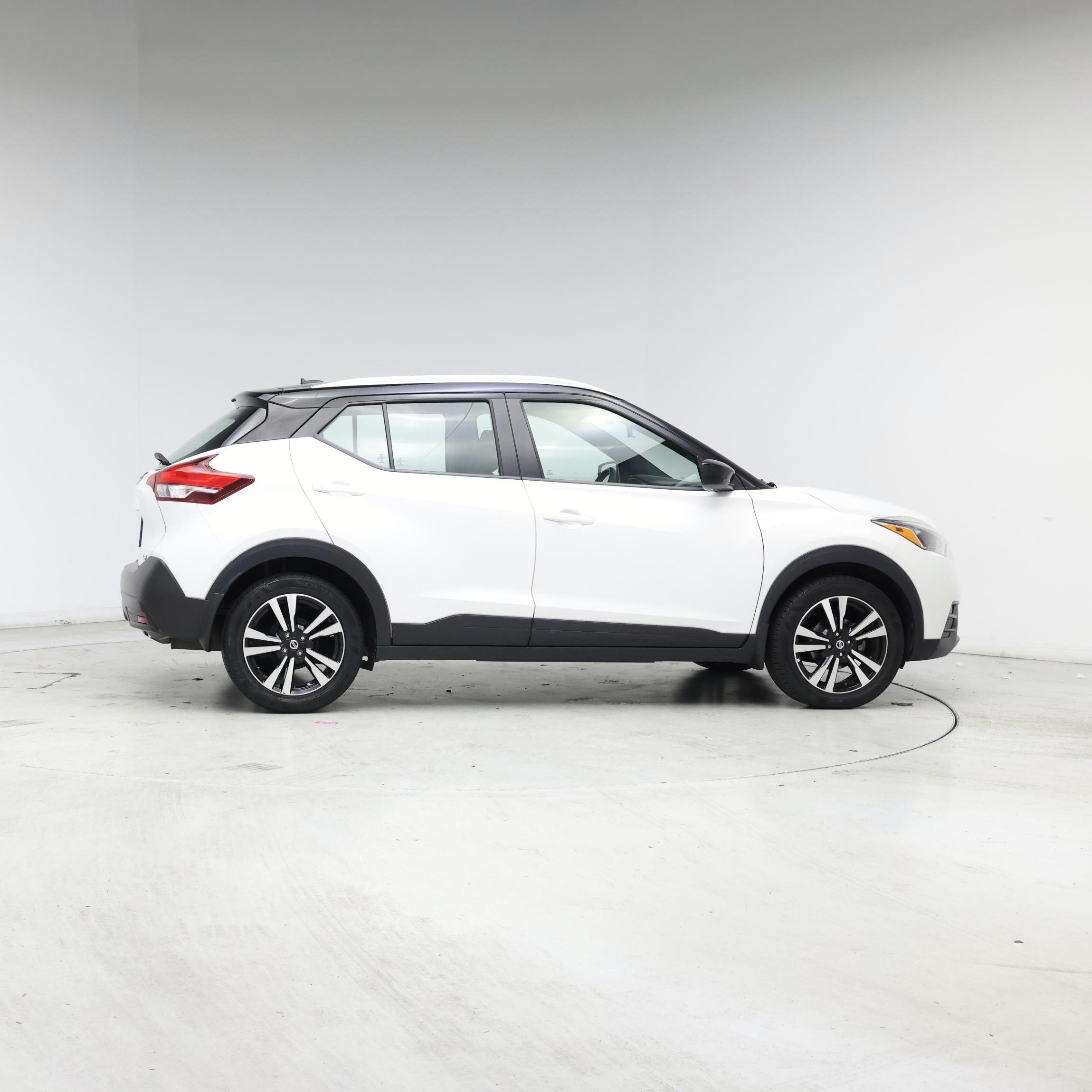 Thumbnail: 2019 Nissan Kicks - 7