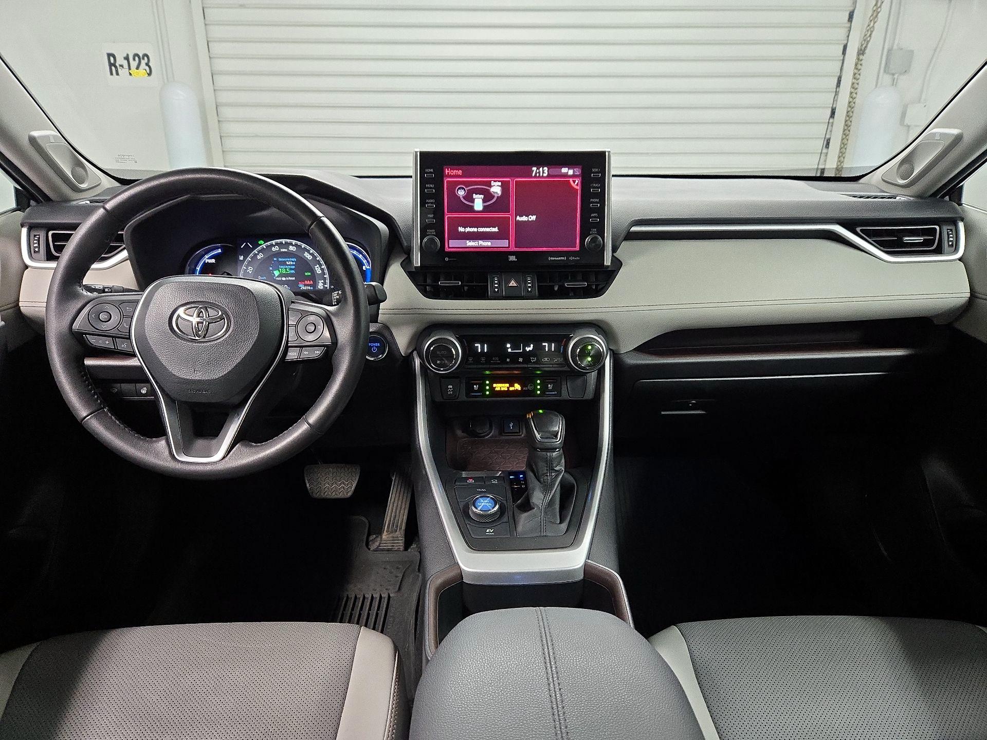 Thumbnail: 2022 Toyota RAV4 - 9