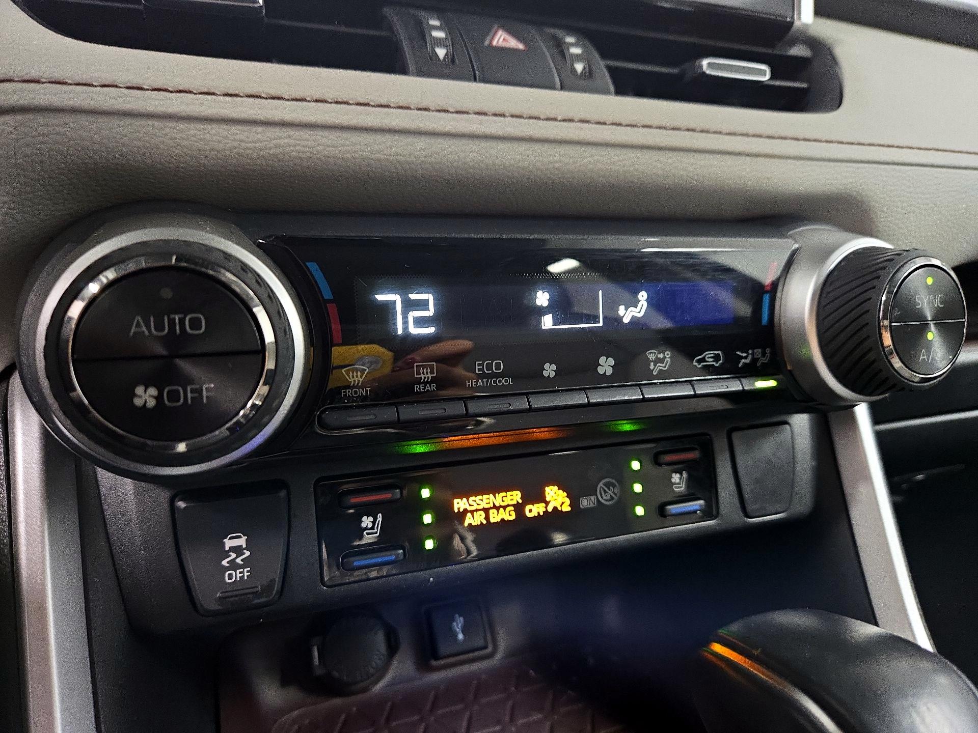 Thumbnail: 2022 Toyota RAV4 - 16