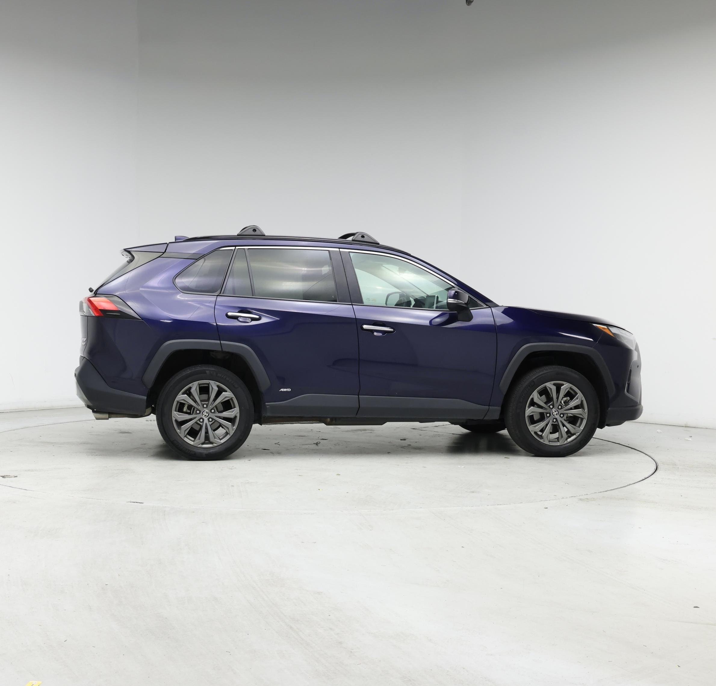Thumbnail: 2022 Toyota RAV4 - 7