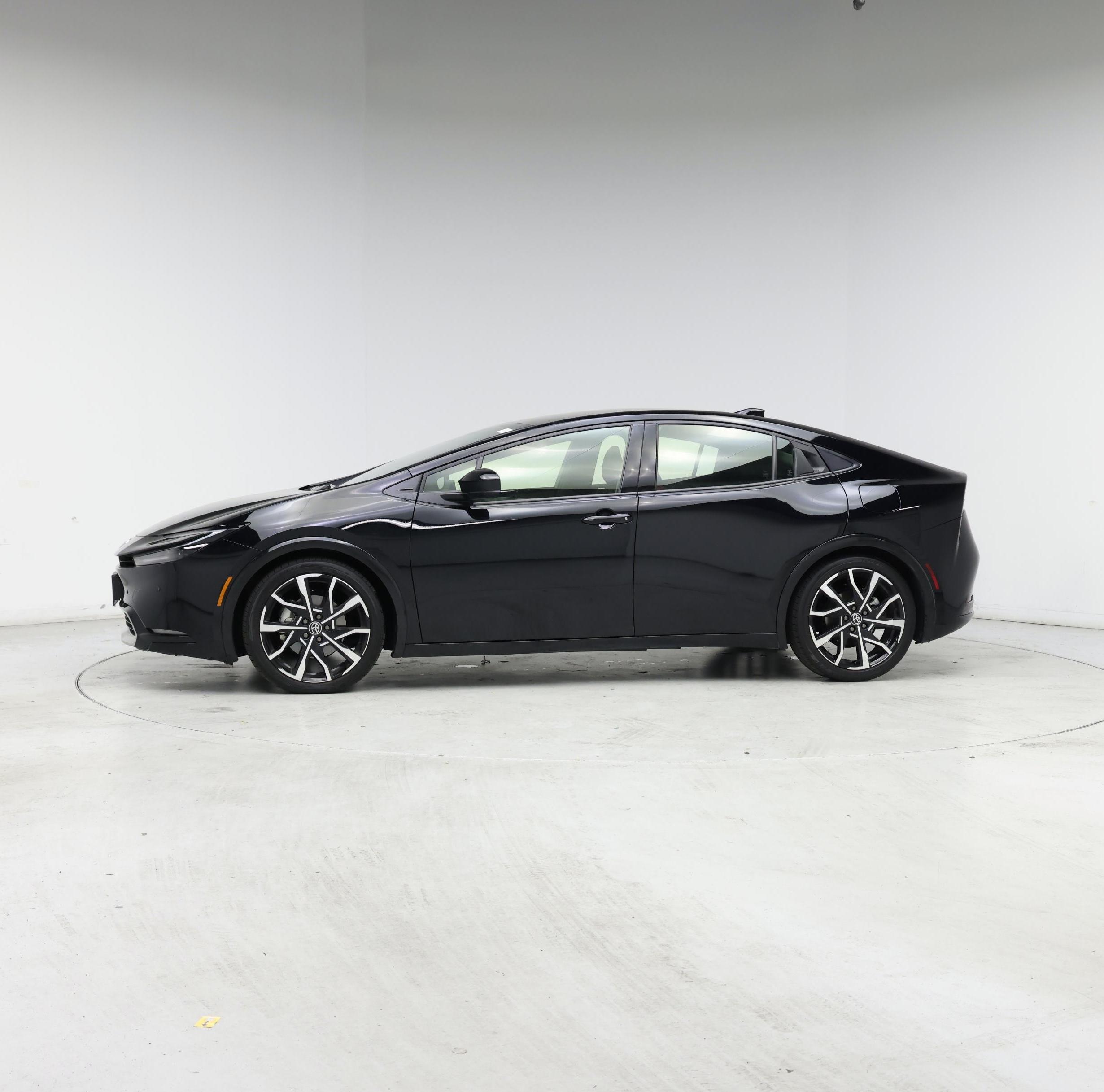 Thumbnail: 2024 Toyota Prius Prime - 3