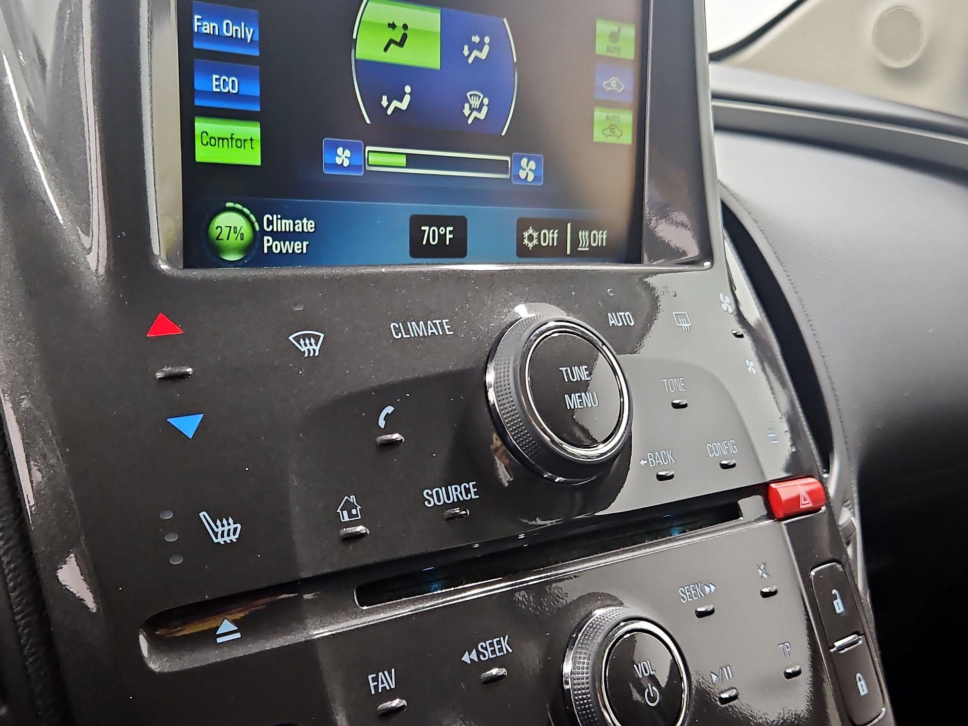 Thumbnail: 2014 Chevrolet Volt - 16