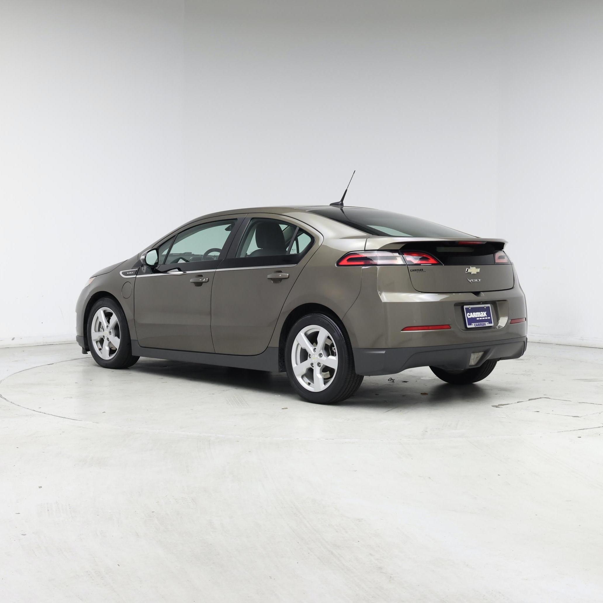 Thumbnail: 2014 Chevrolet Volt - 2
