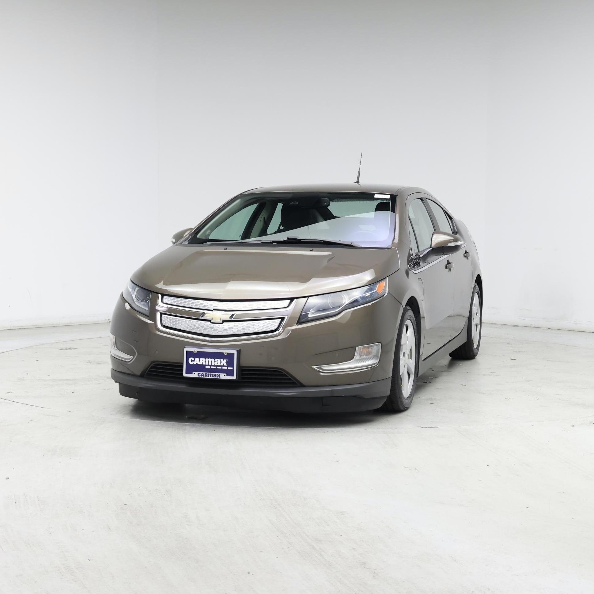 Thumbnail: 2014 Chevrolet Volt - 4