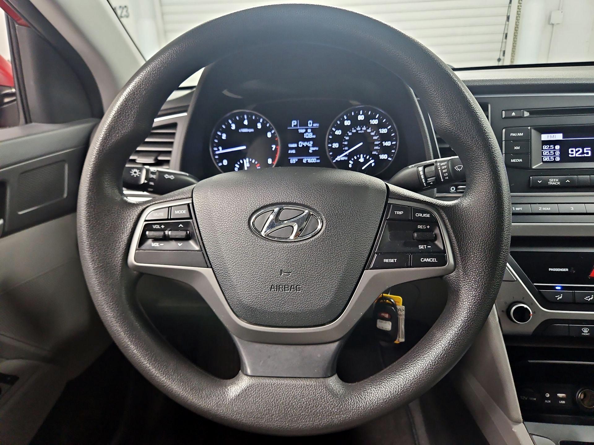Thumbnail: 2017 Hyundai Elantra - 10
