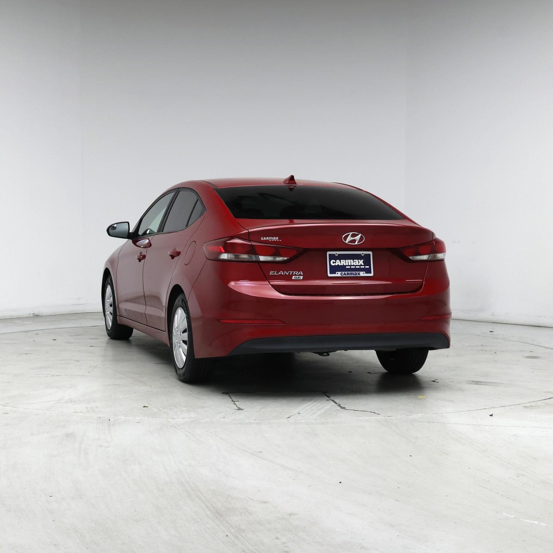 Thumbnail: 2017 Hyundai Elantra - 6