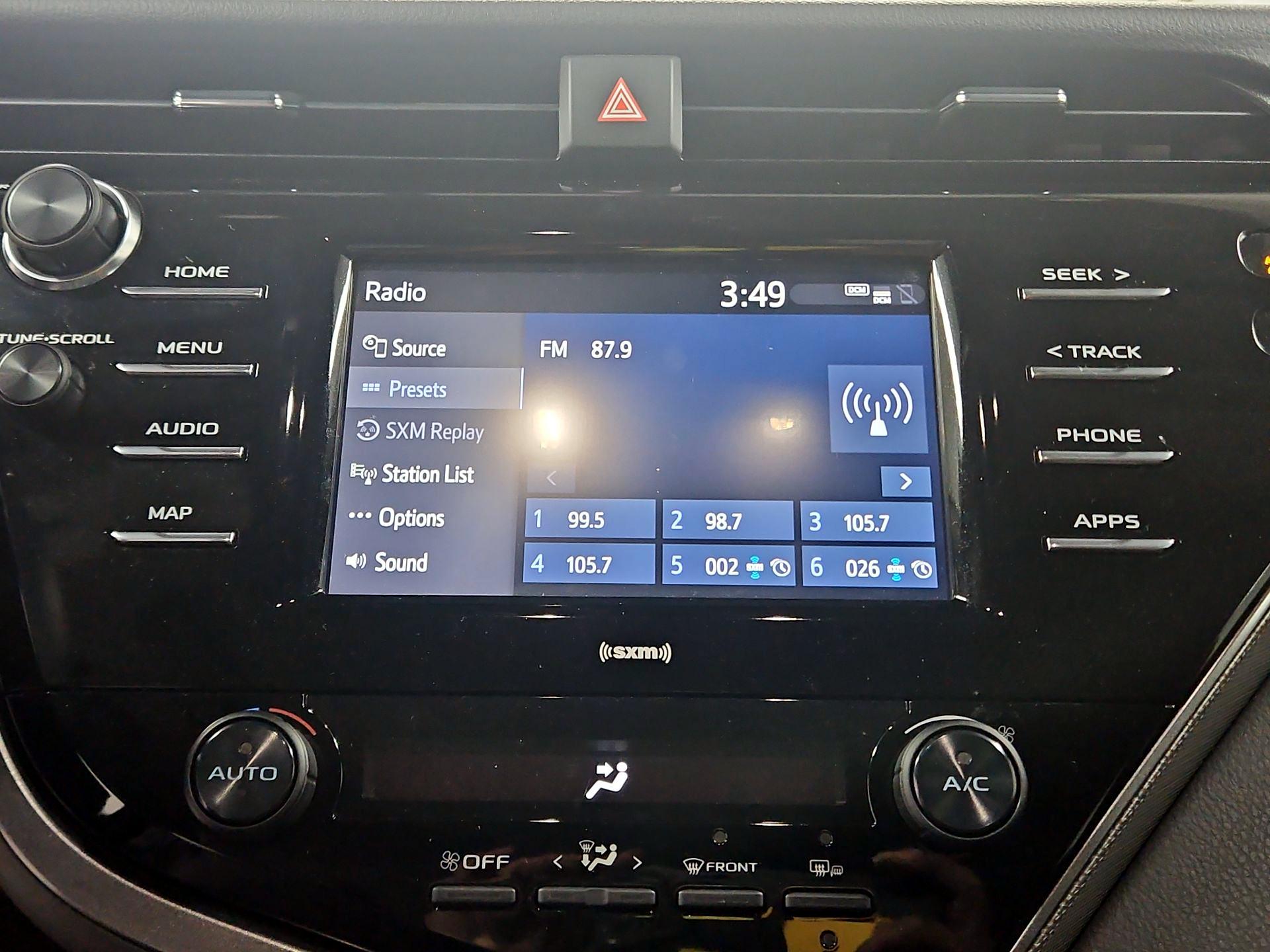 Thumbnail: 2020 Toyota Camry - 15