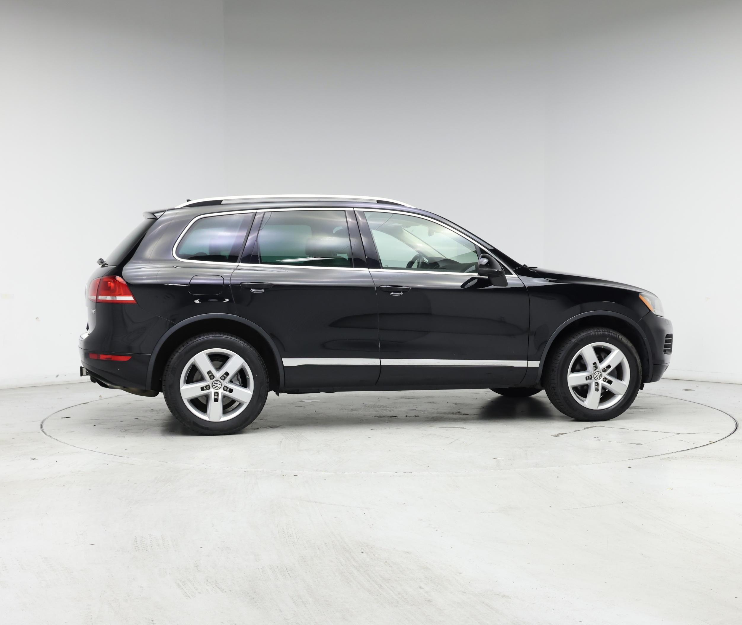 Thumbnail: 2014 Volkswagen Touareg - 7