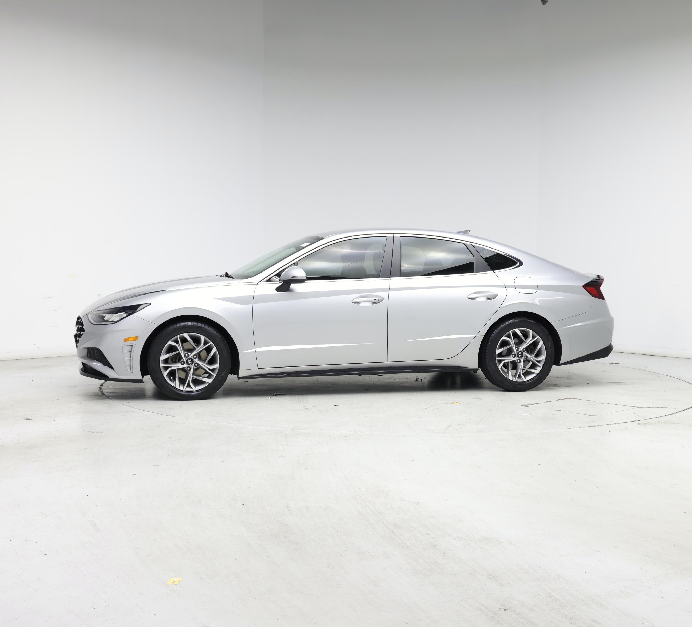 Thumbnail: 2021 Hyundai Sonata - 3
