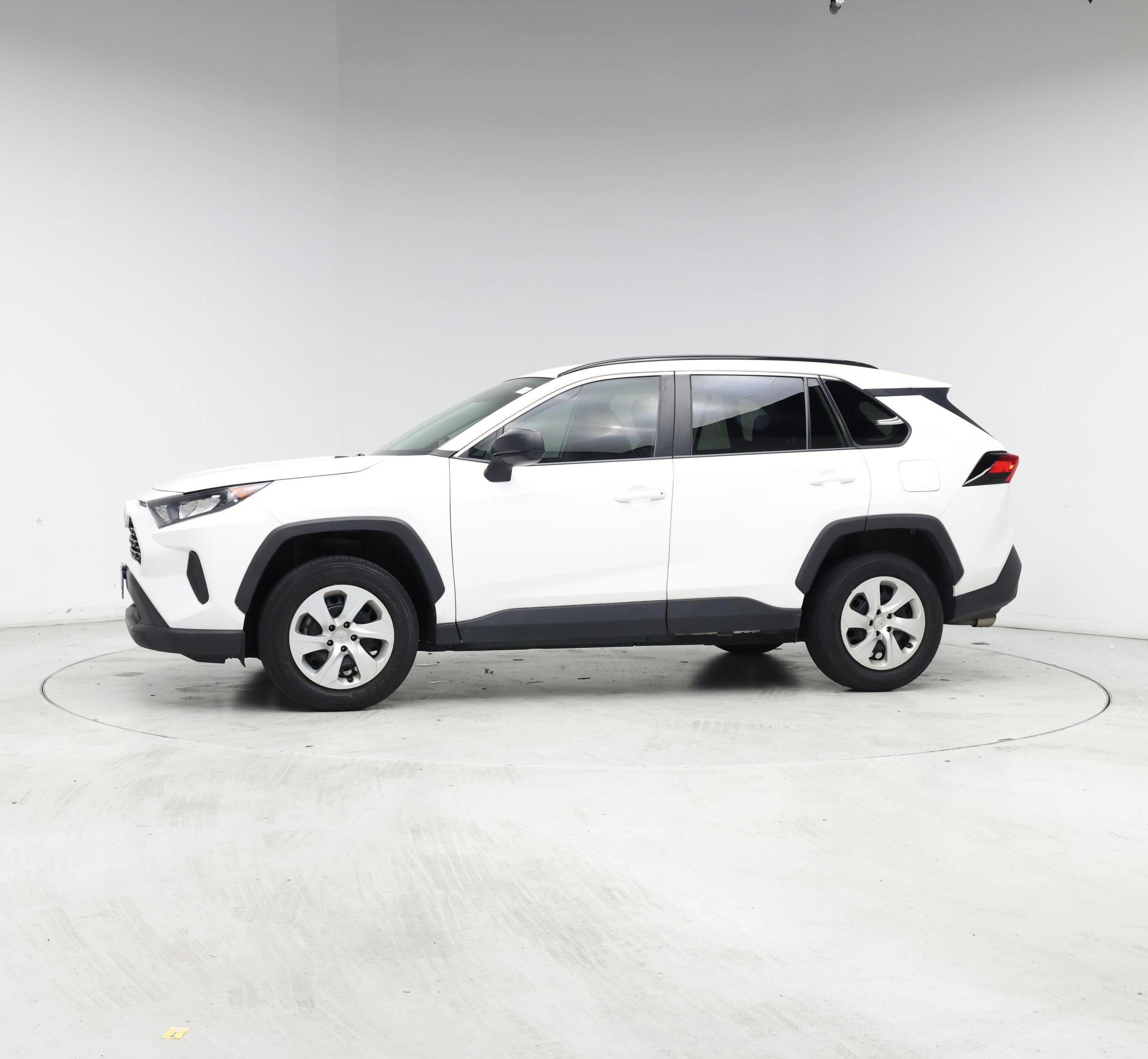 Thumbnail: 2020 Toyota RAV4 - 3
