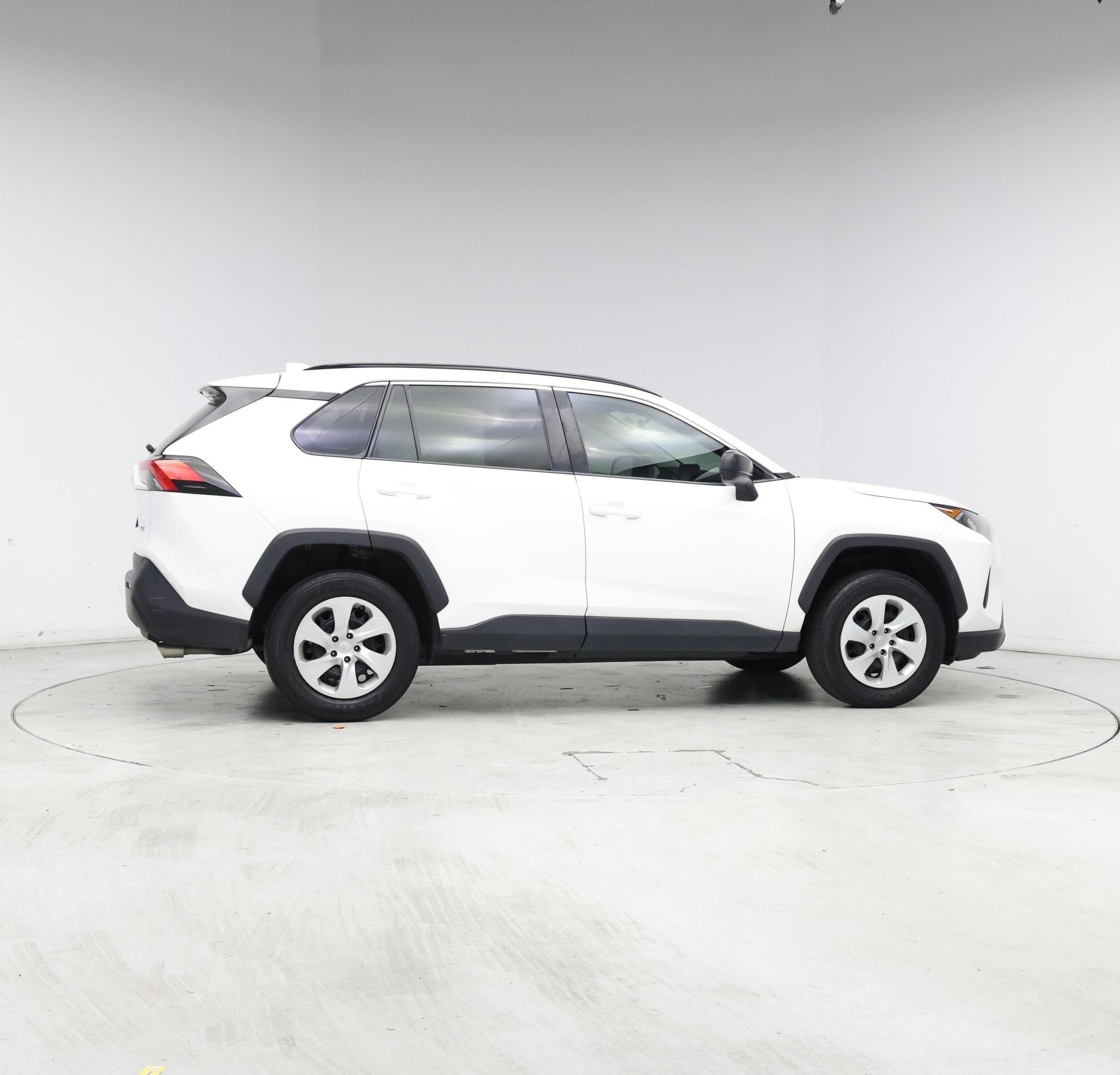 Thumbnail: 2020 Toyota RAV4 - 7
