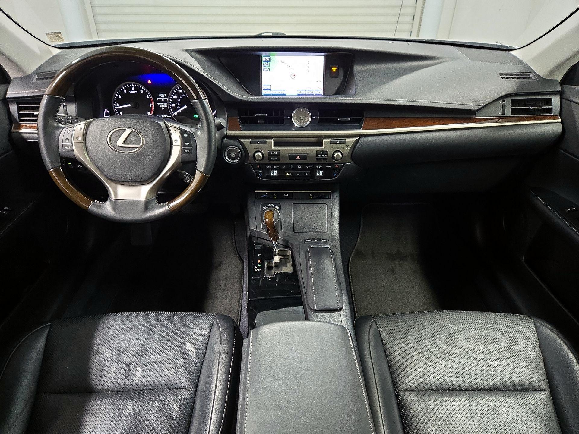 Thumbnail: 2013 Lexus ES - 9