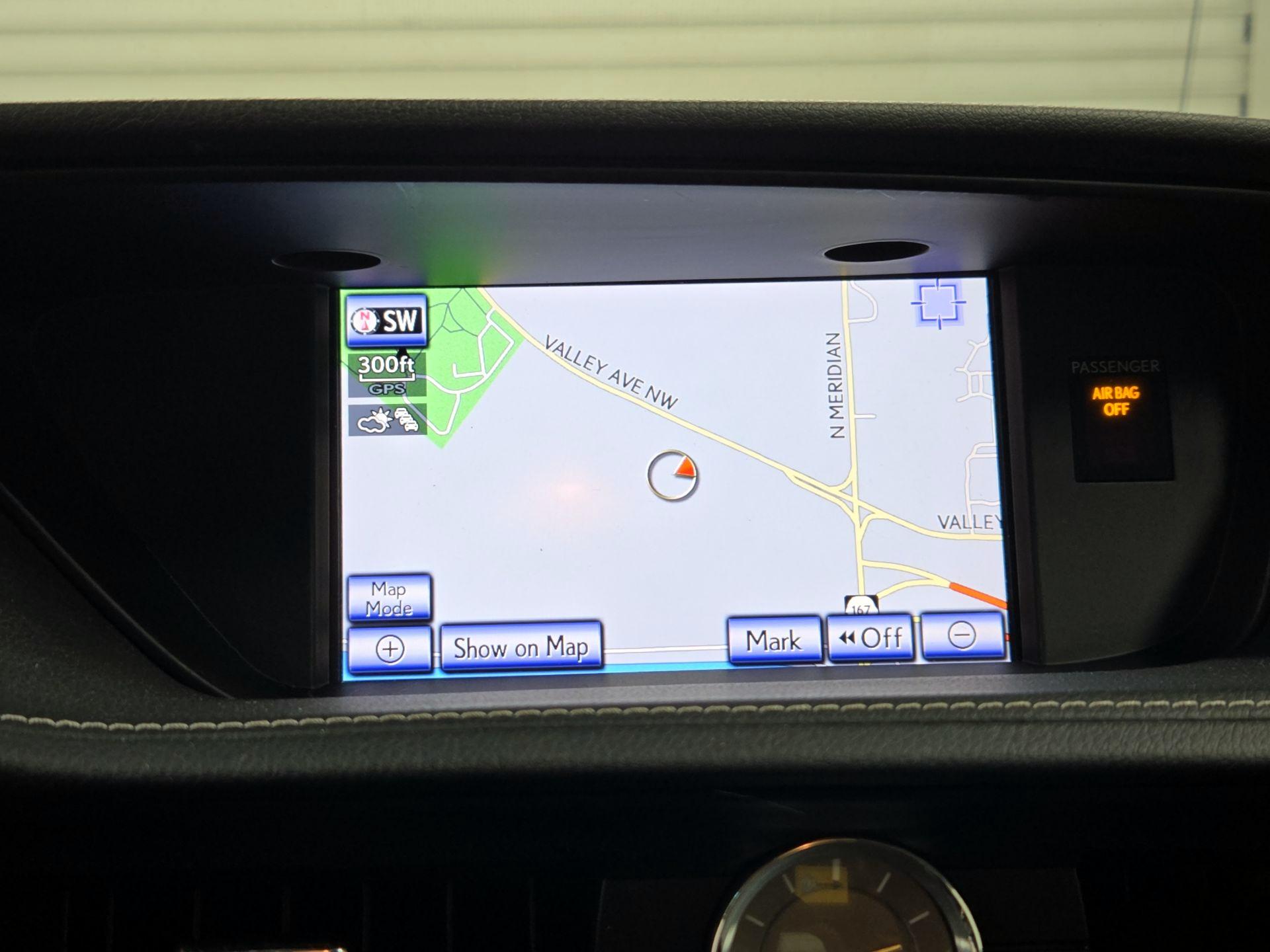Thumbnail: 2013 Lexus ES - 14