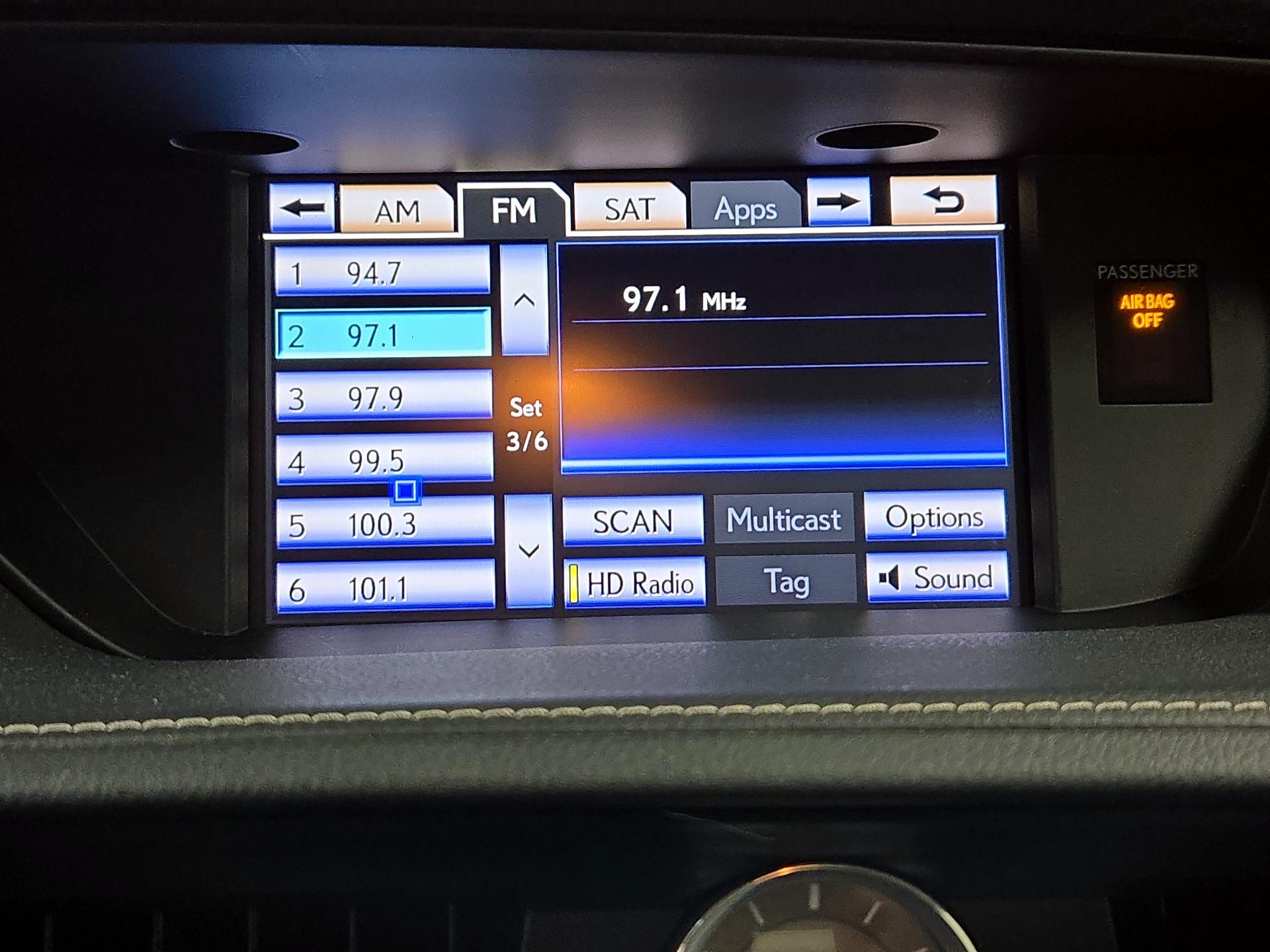 Thumbnail: 2013 Lexus ES - 16