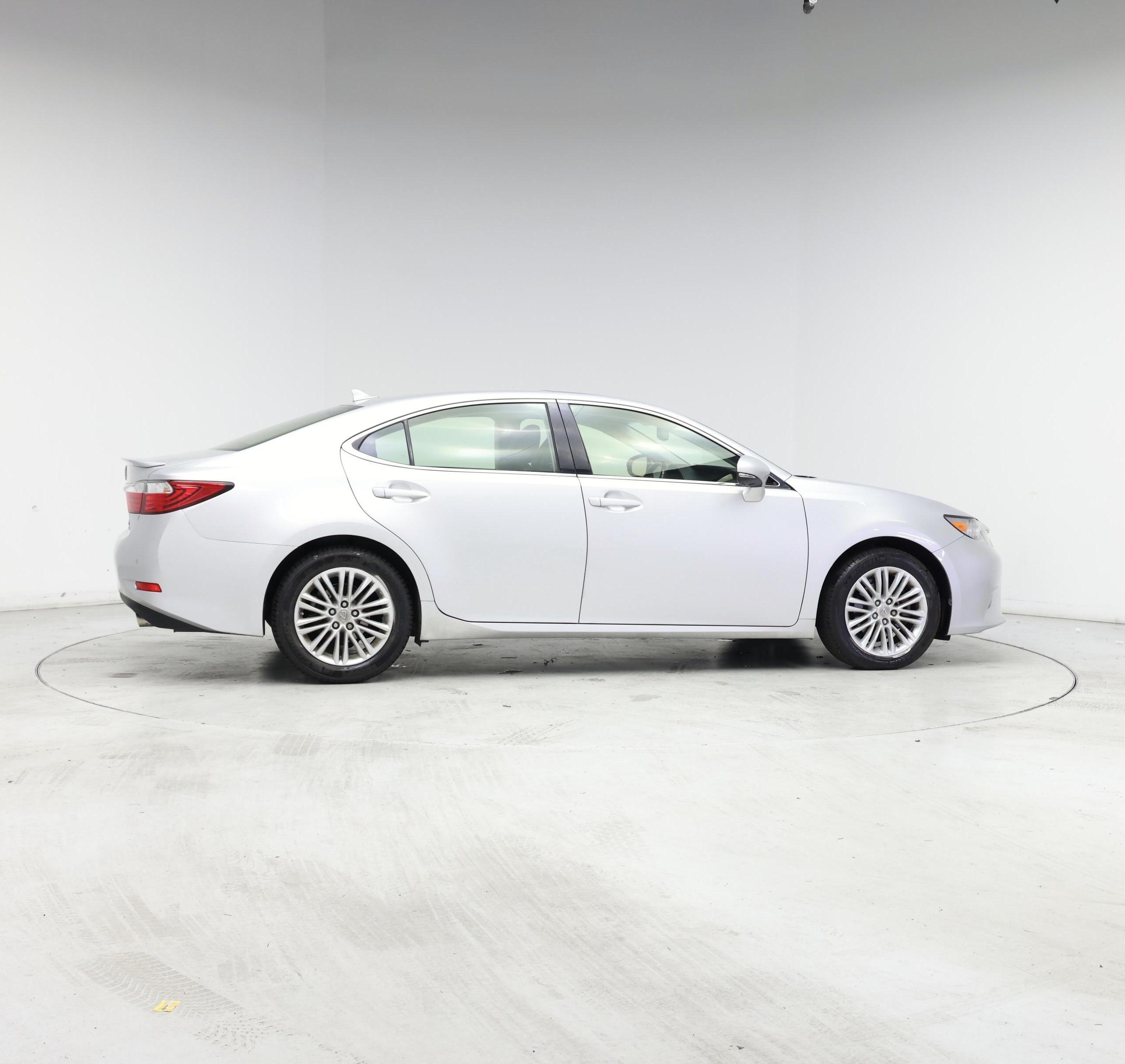 Thumbnail: 2013 Lexus ES - 7