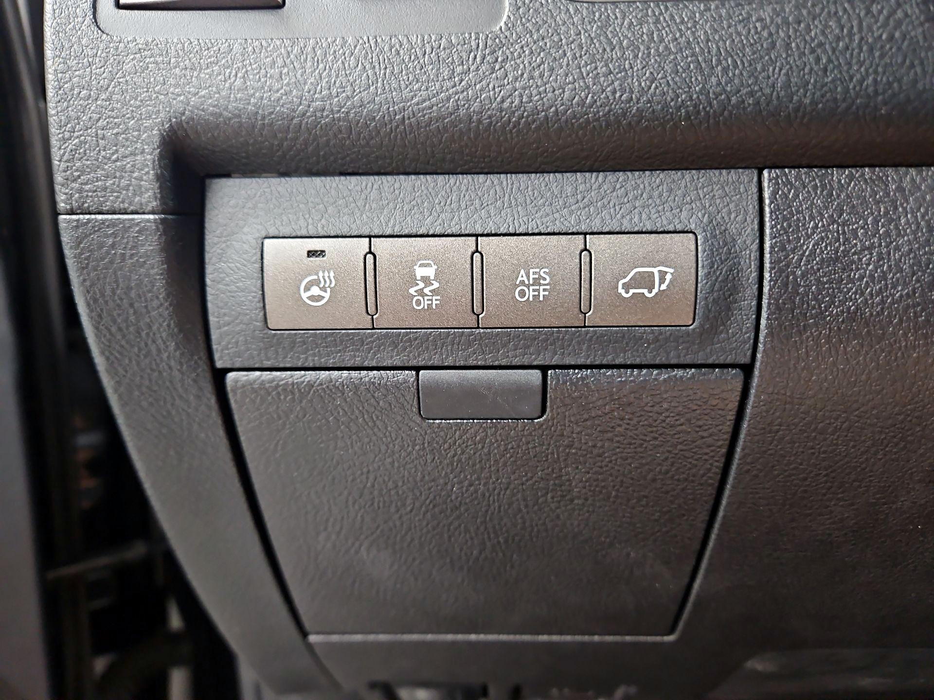 Thumbnail: 2014 Lexus LX - 13