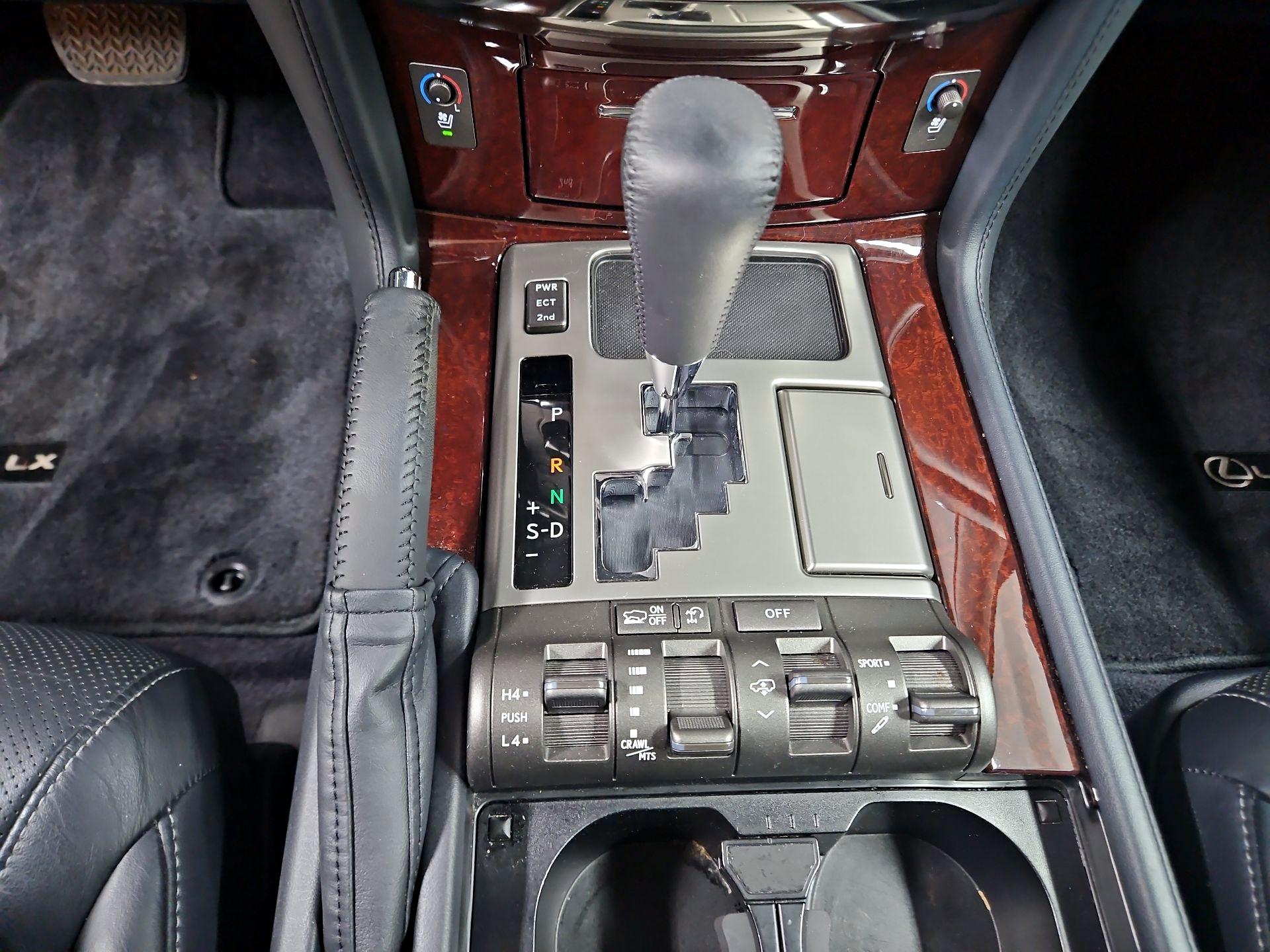 Thumbnail: 2014 Lexus LX - 18