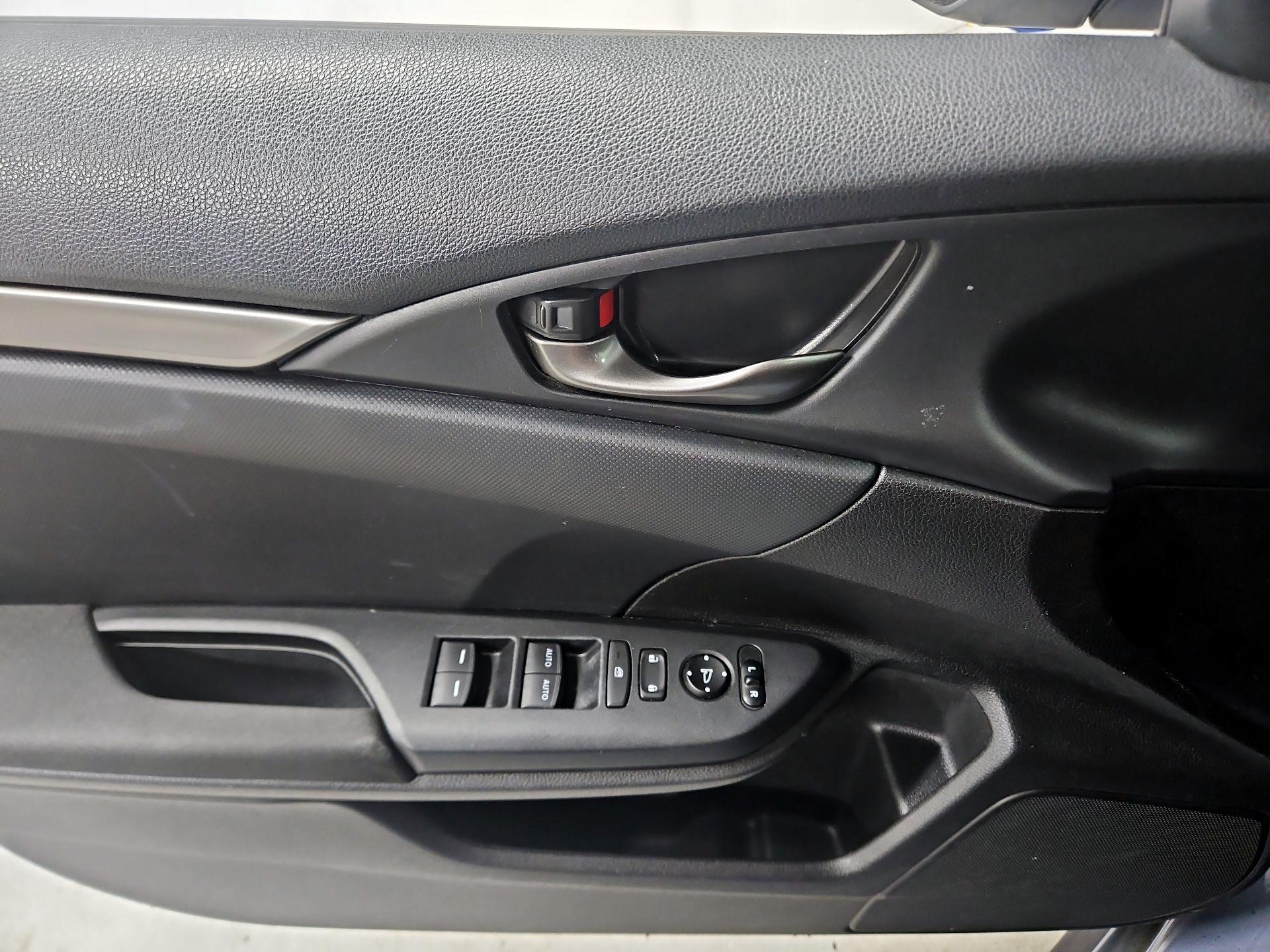 Thumbnail: 2019 Honda Civic - 12