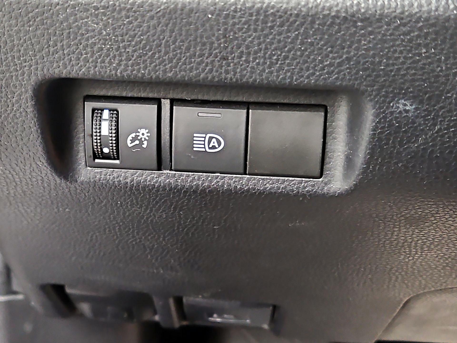 Thumbnail: 2021 Toyota RAV4 - 13