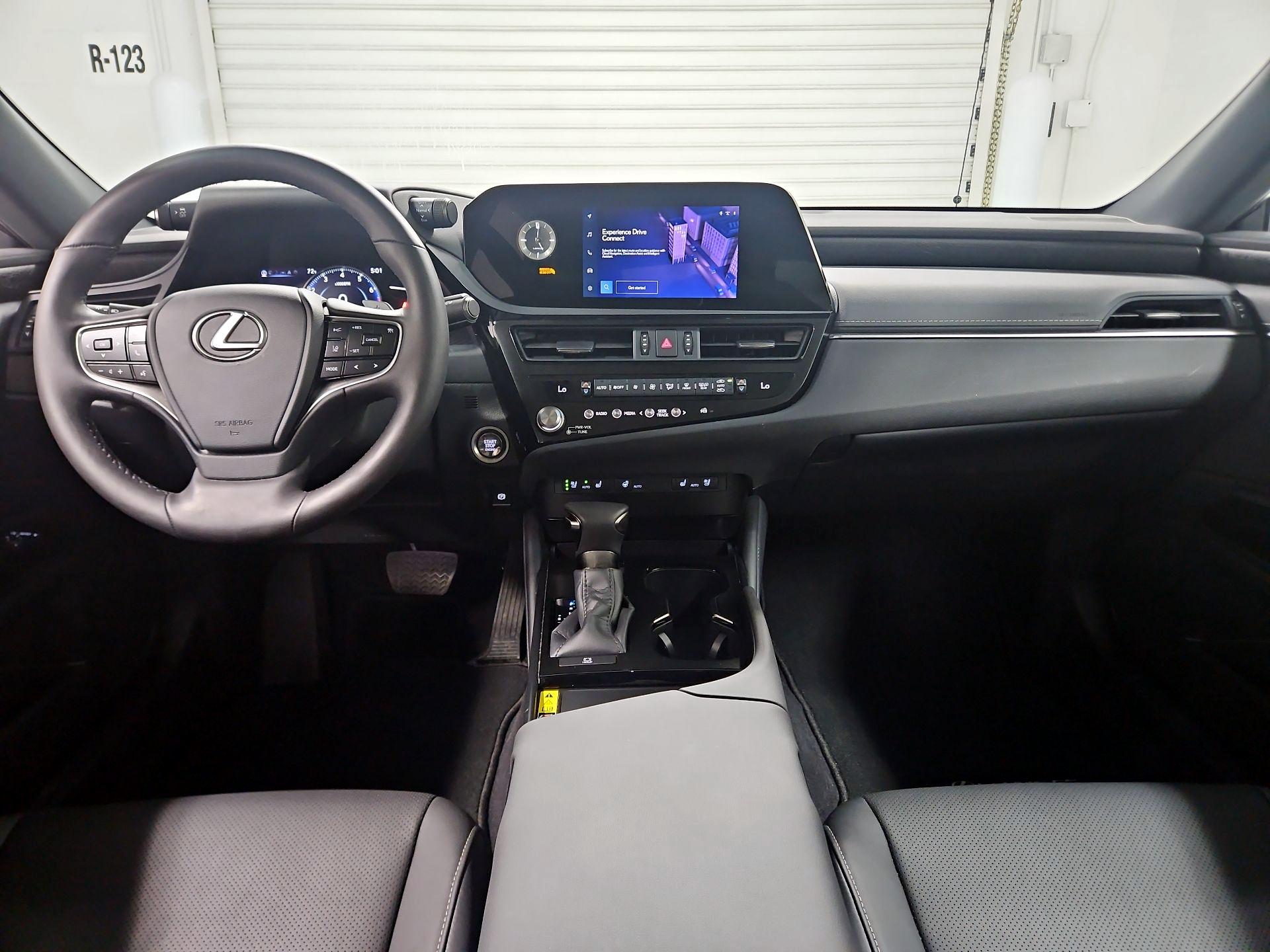 Thumbnail: 2024 Lexus ES - 9