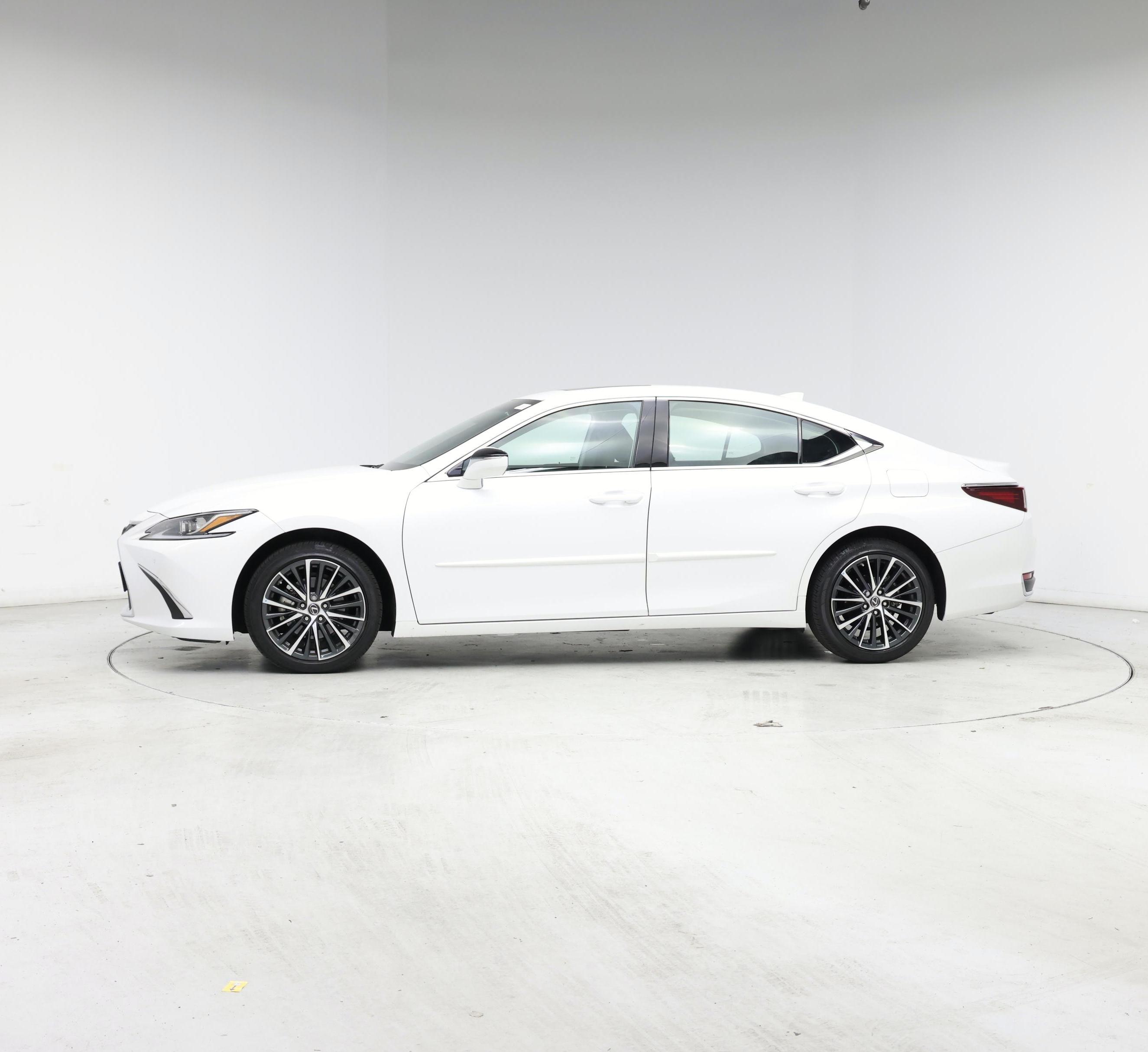 Thumbnail: 2024 Lexus ES - 3