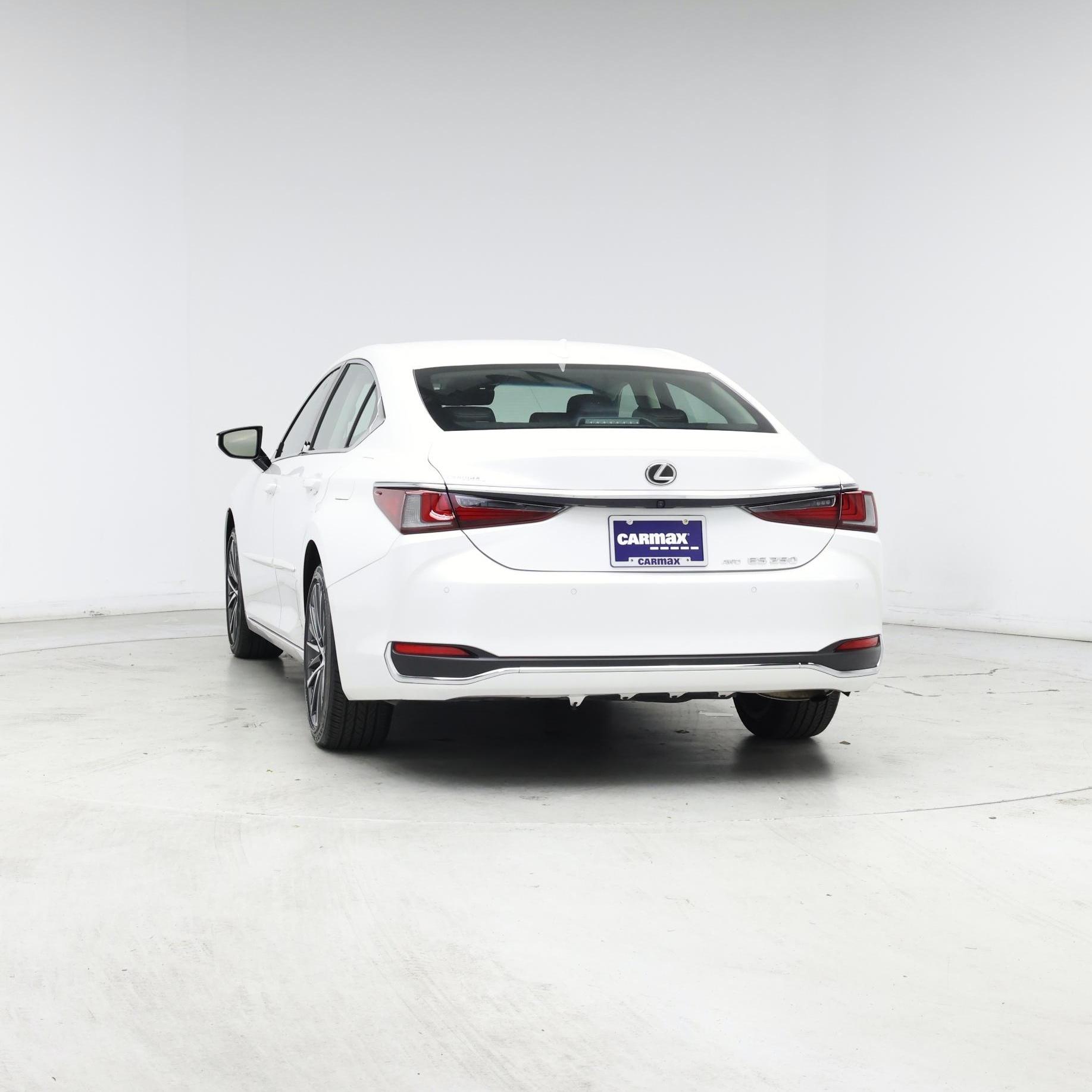 Thumbnail: 2024 Lexus ES - 6