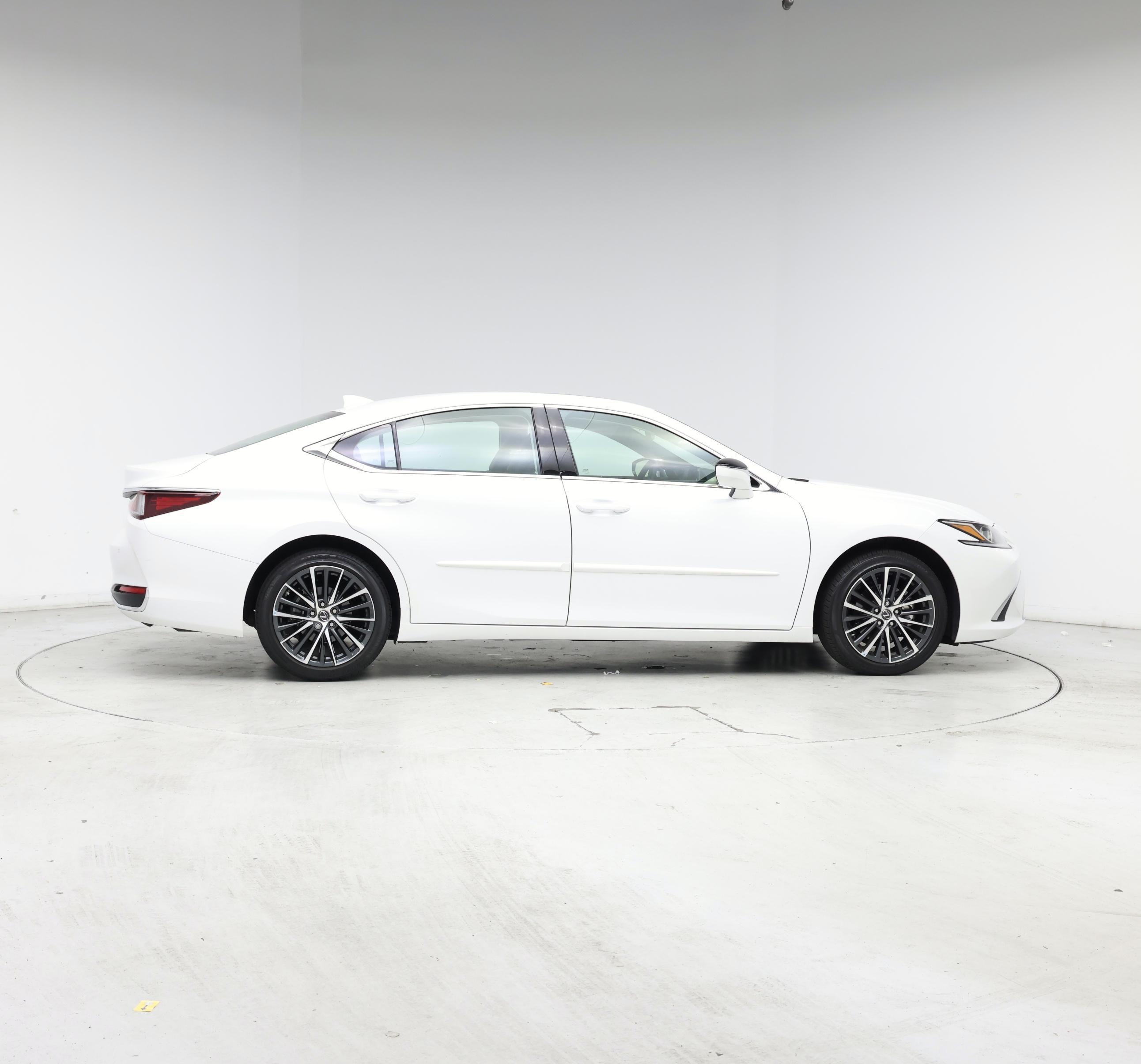 Thumbnail: 2024 Lexus ES - 7