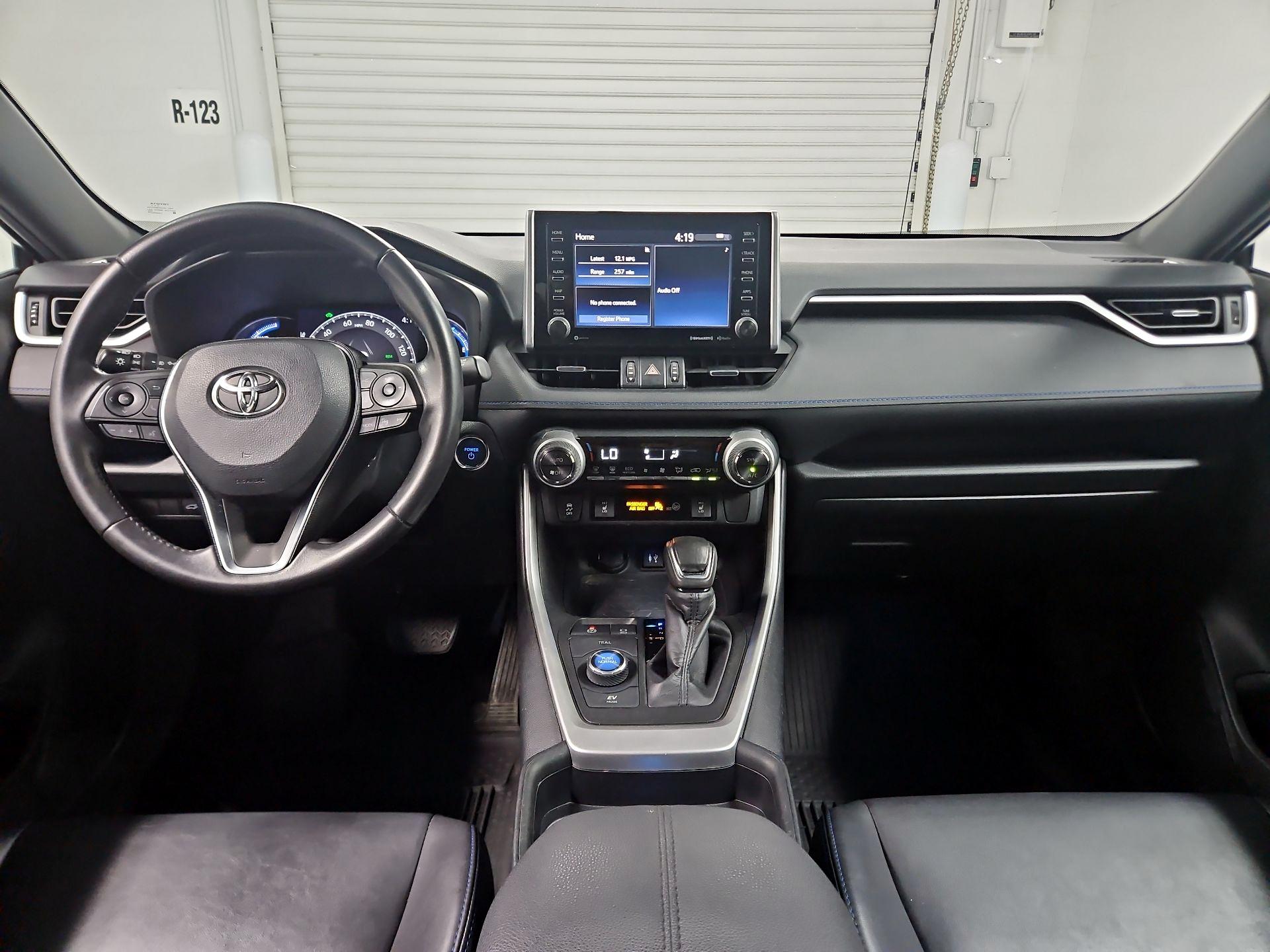 Thumbnail: 2019 Toyota RAV4 - 9