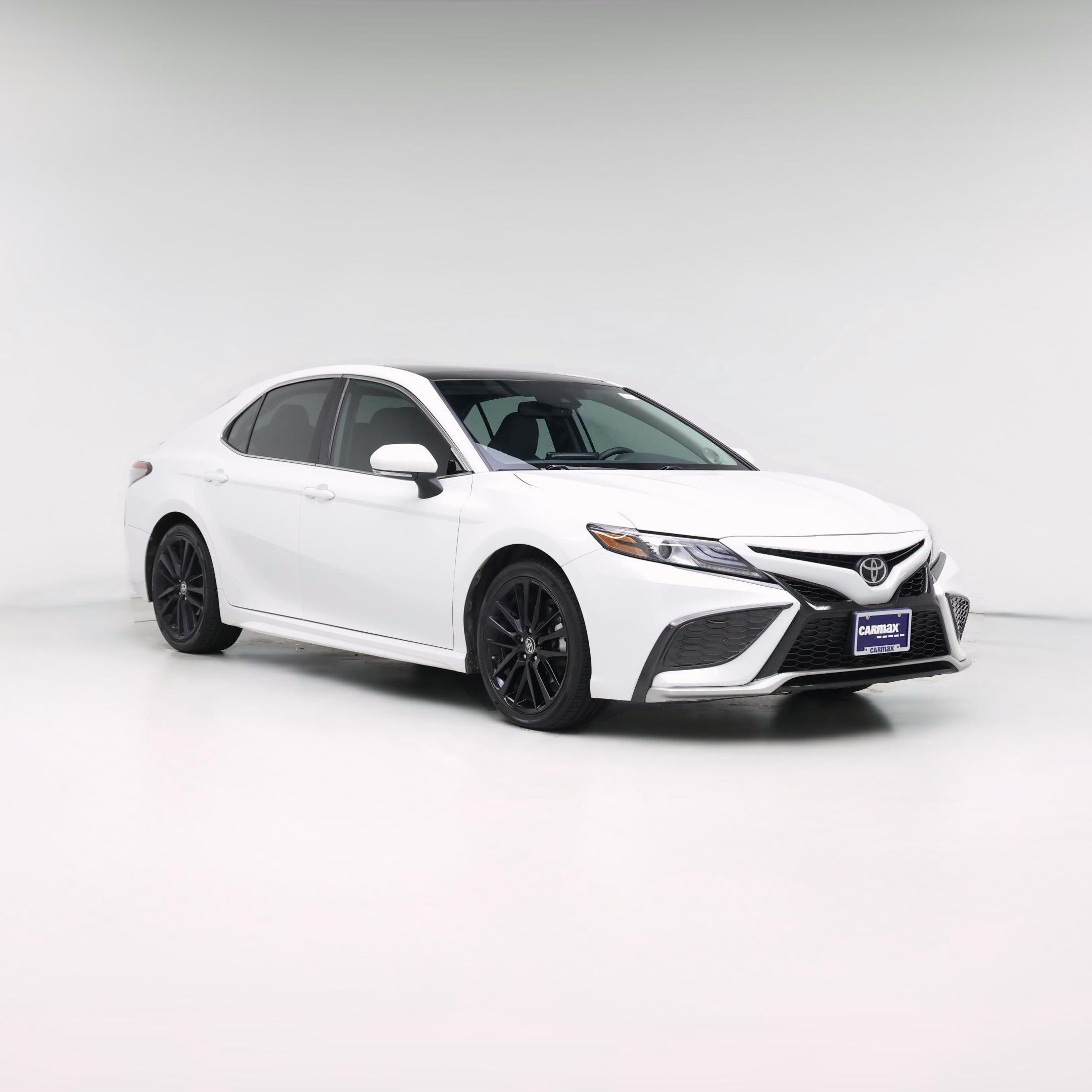 Thumbnail: 2022 Toyota Camry - 1