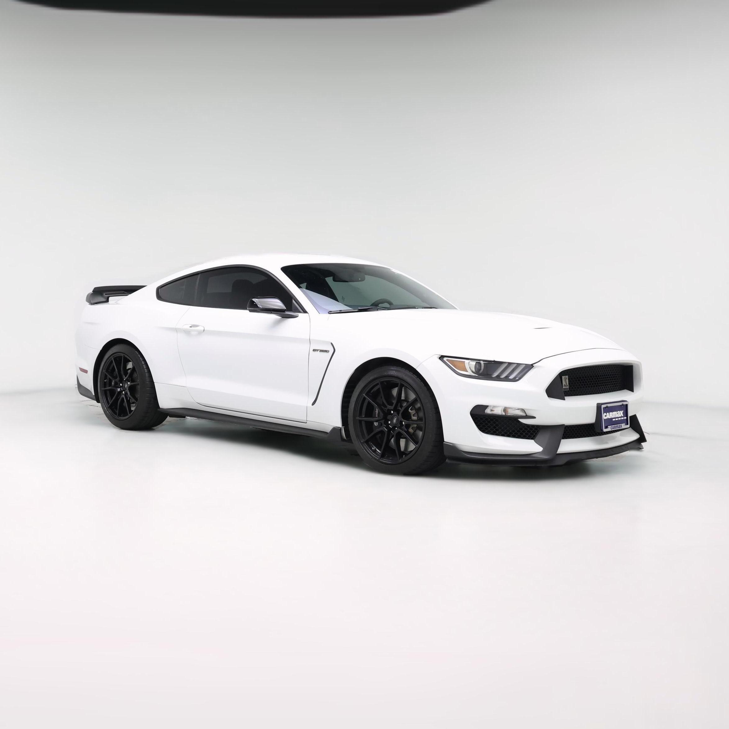 Thumbnail: 2019 Ford Mustang - 1