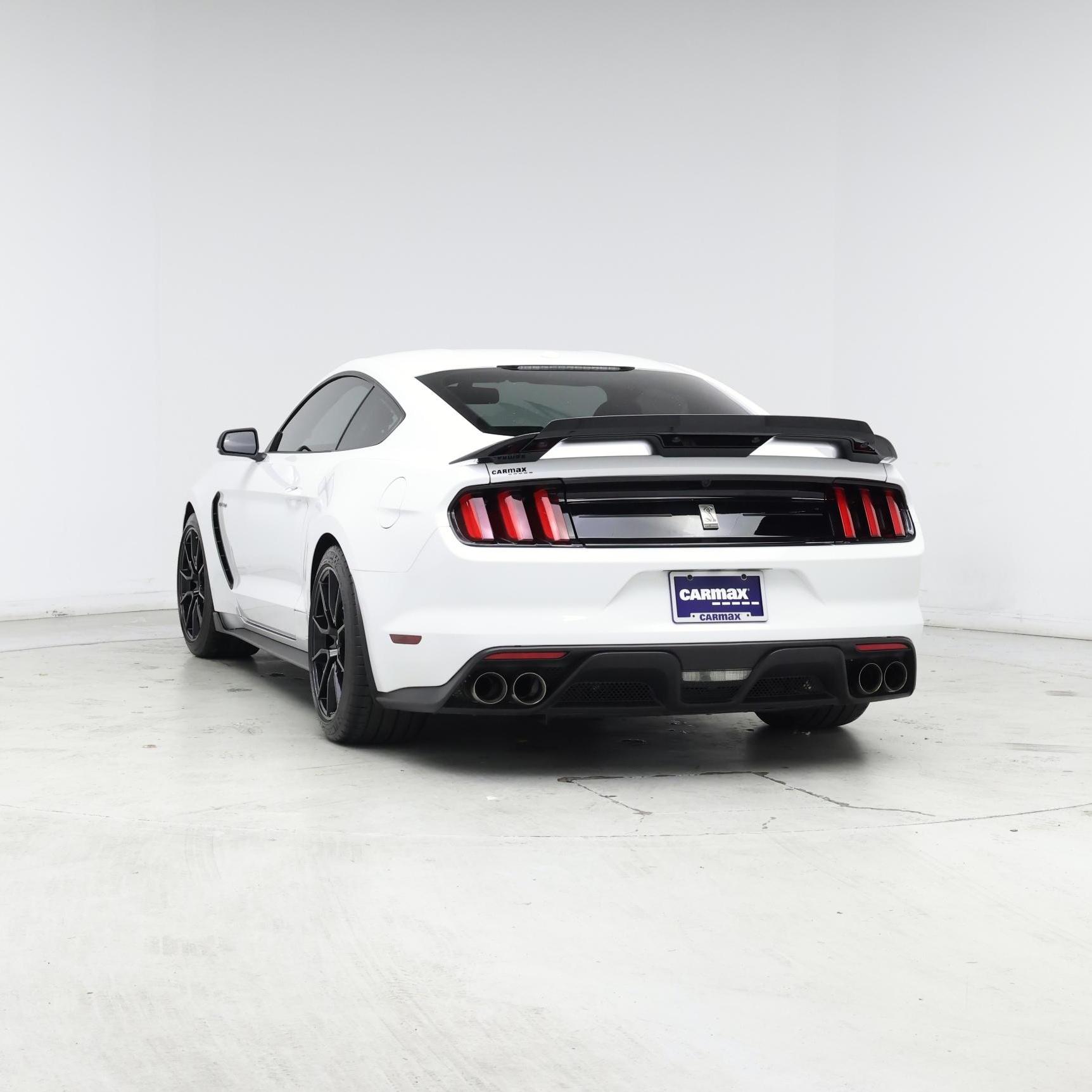 Thumbnail: 2019 Ford Mustang - 6