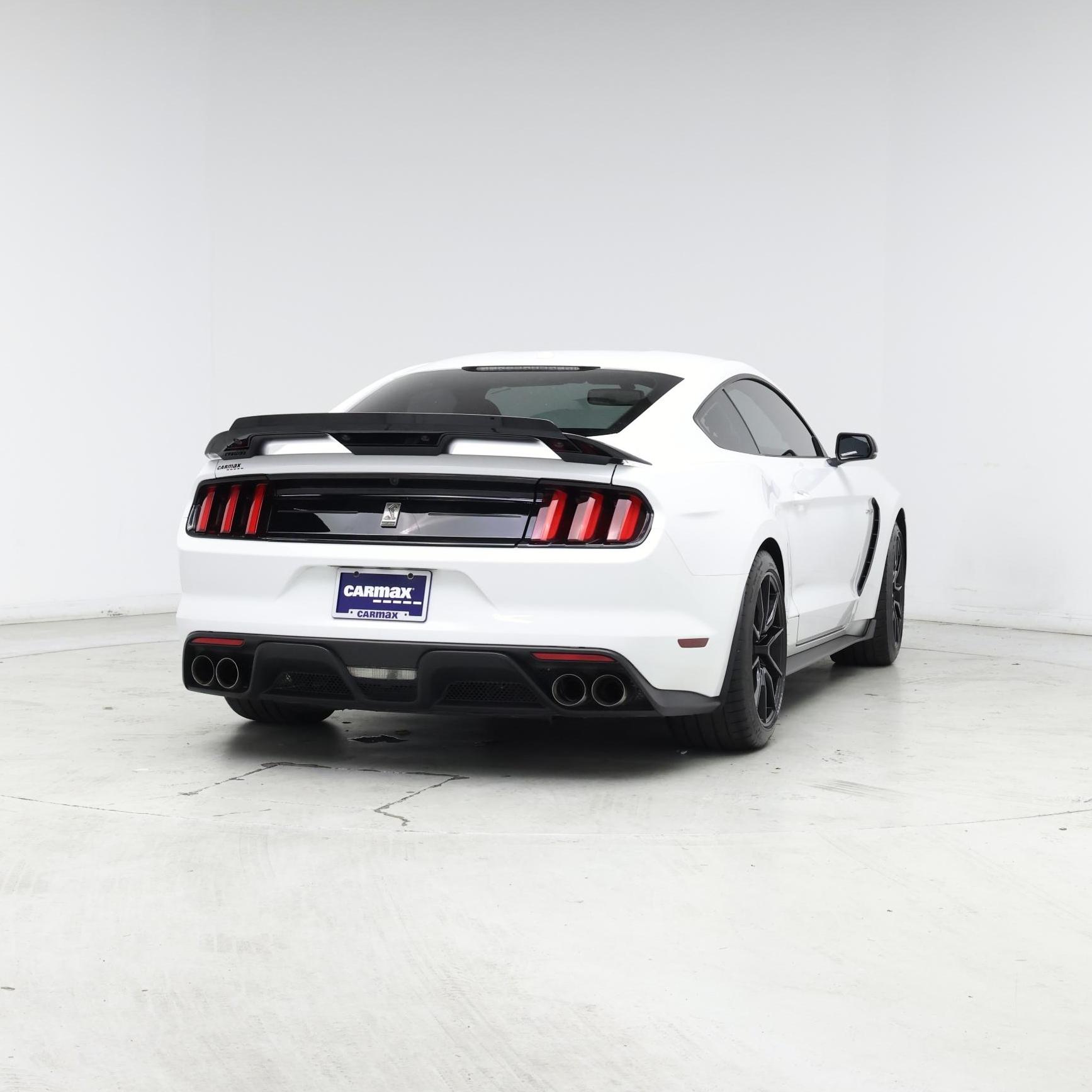 Thumbnail: 2019 Ford Mustang - 8