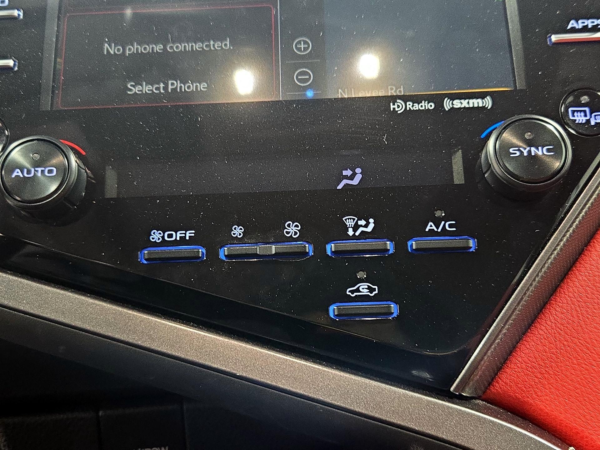 Thumbnail: 2020 Toyota Camry - 17