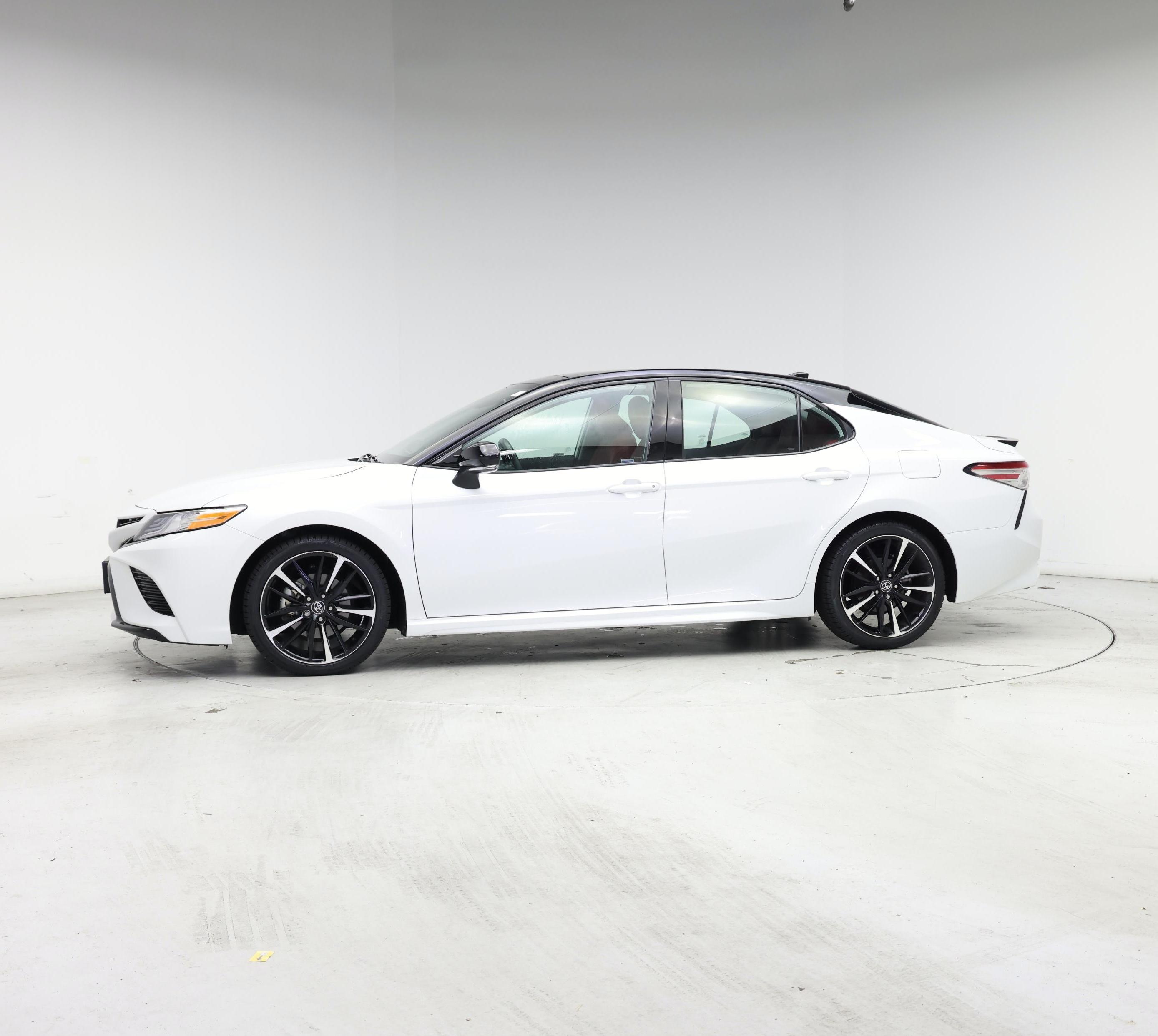 Thumbnail: 2020 Toyota Camry - 3