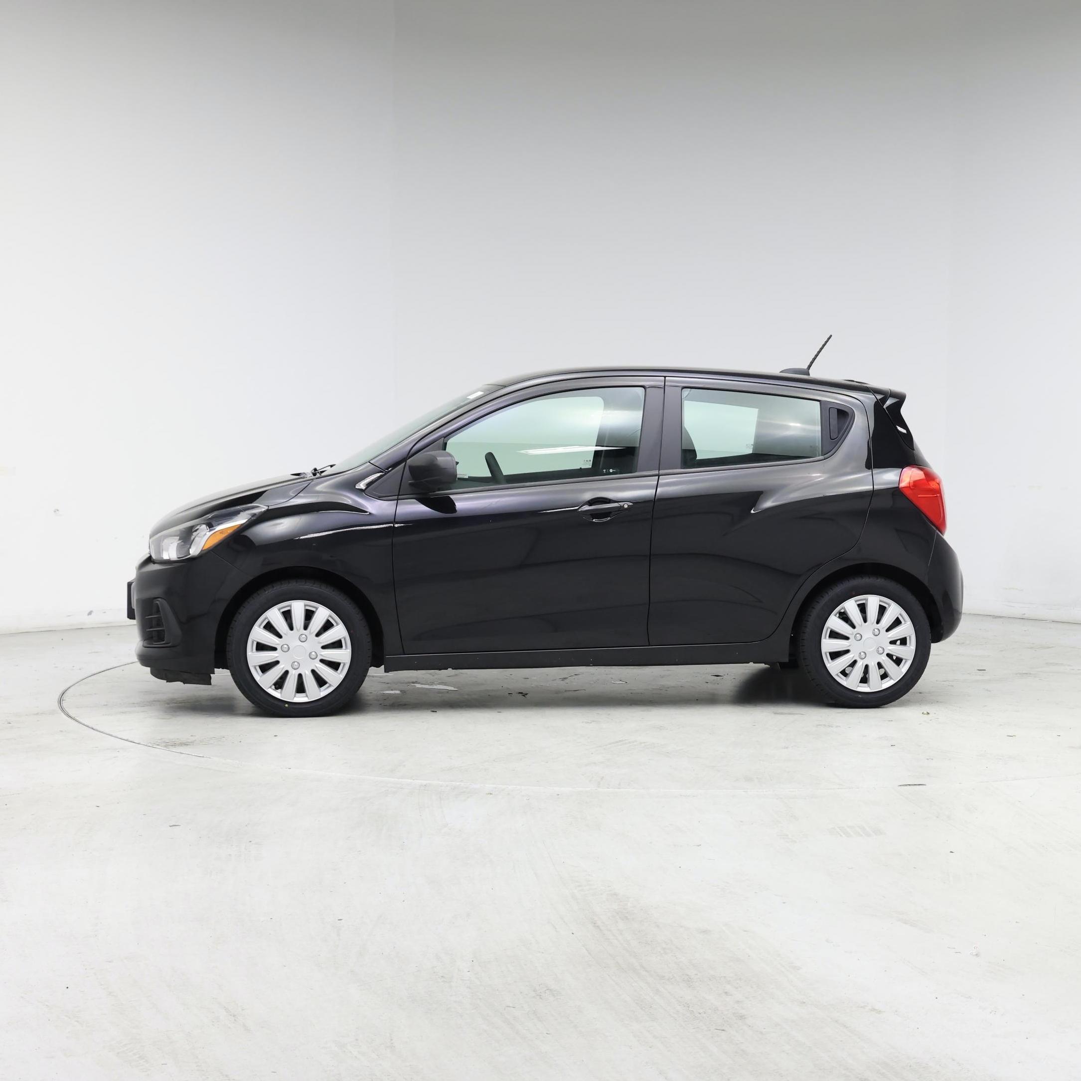 Thumbnail: 2017 Chevrolet Spark - 3