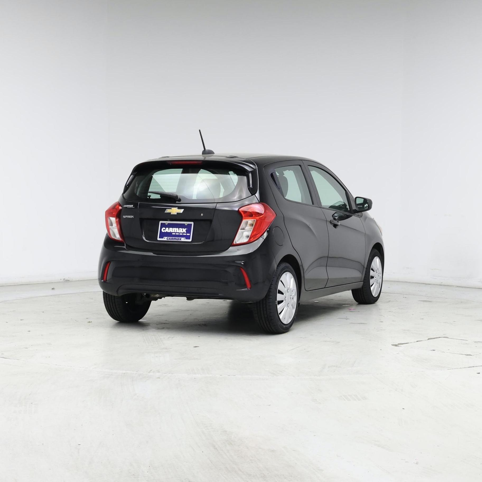 Thumbnail: 2017 Chevrolet Spark - 8