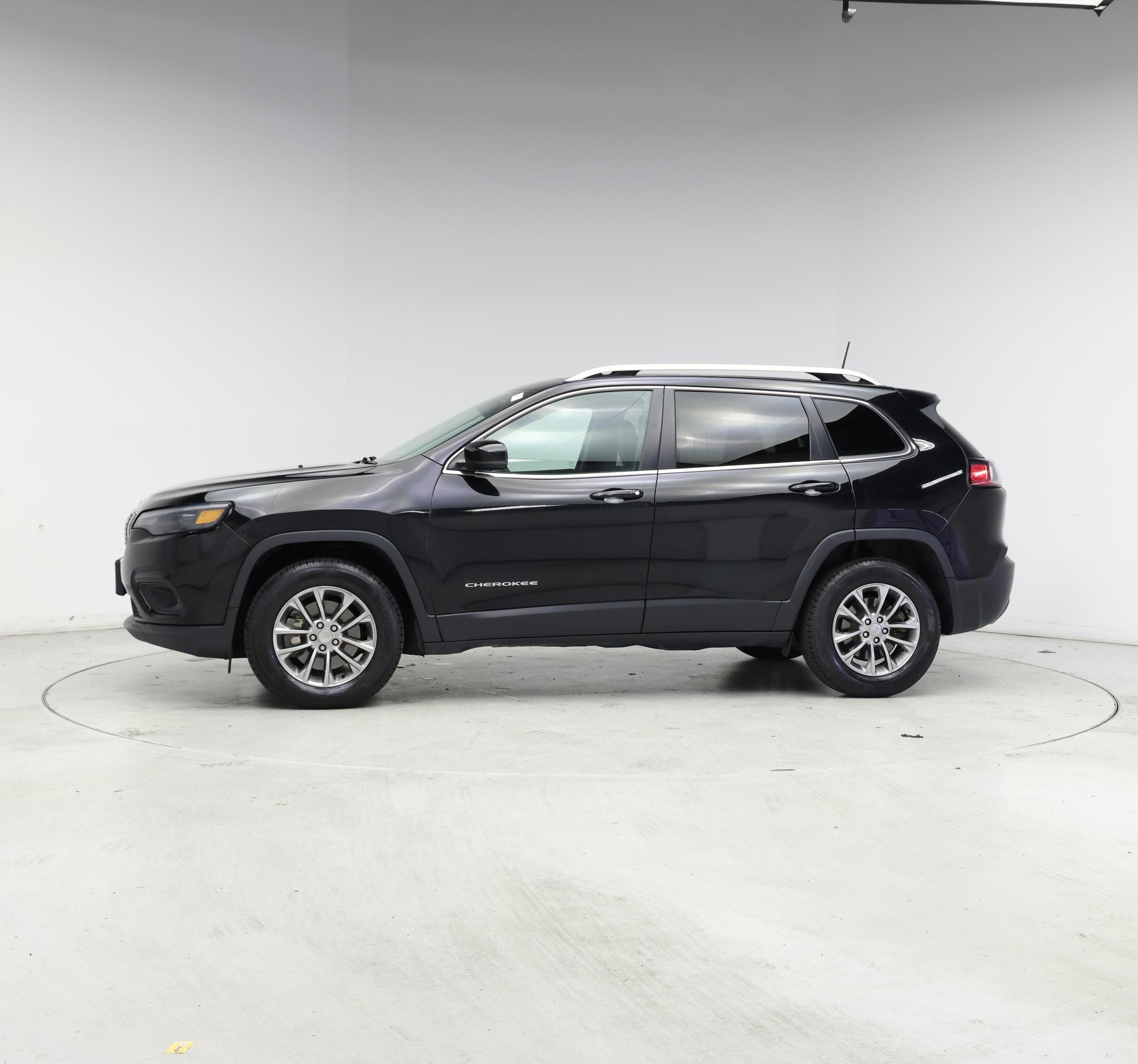 Thumbnail: 2019 Jeep Cherokee - 3