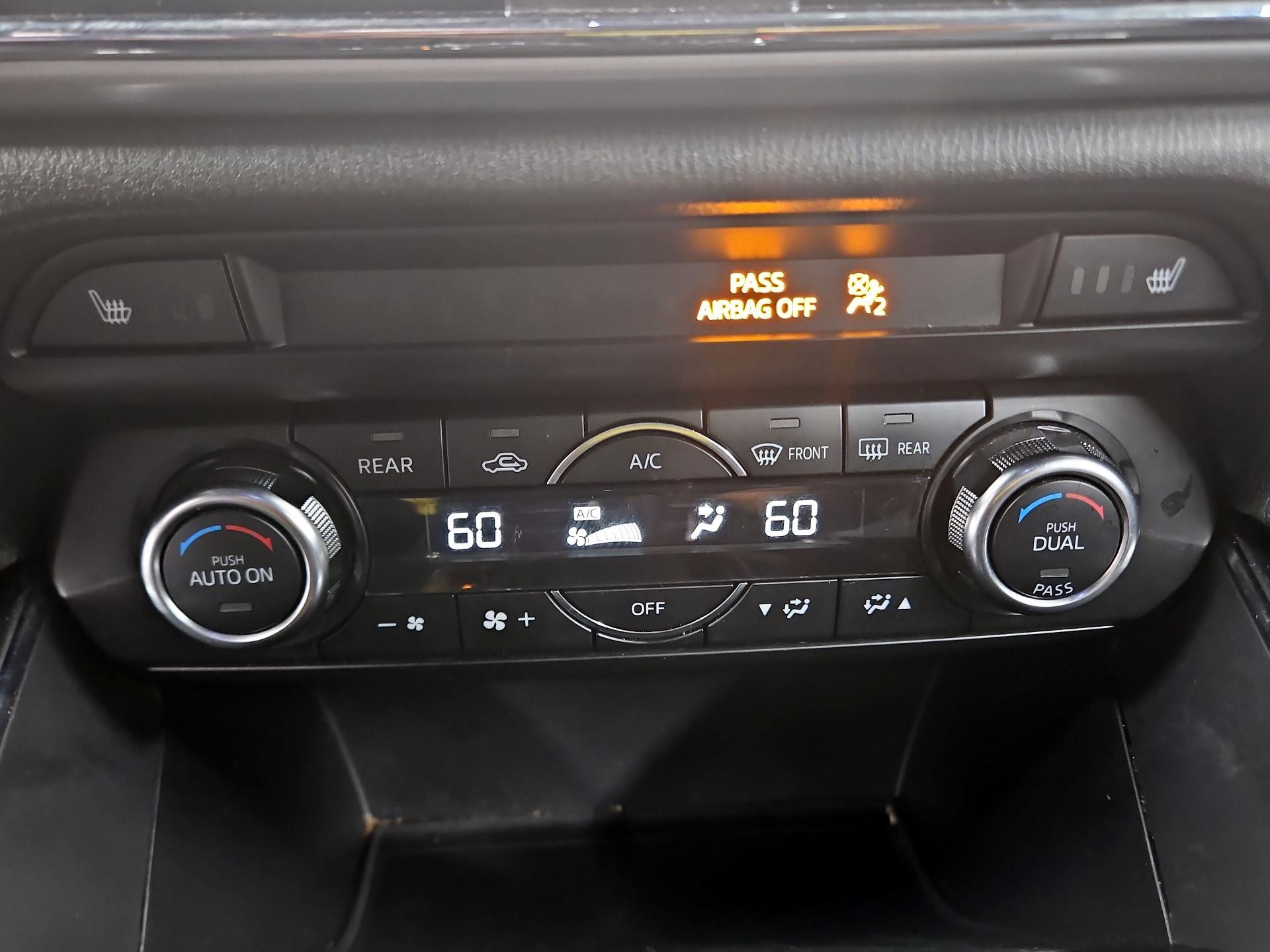 Thumbnail: 2016 Mazda CX-9 - 17
