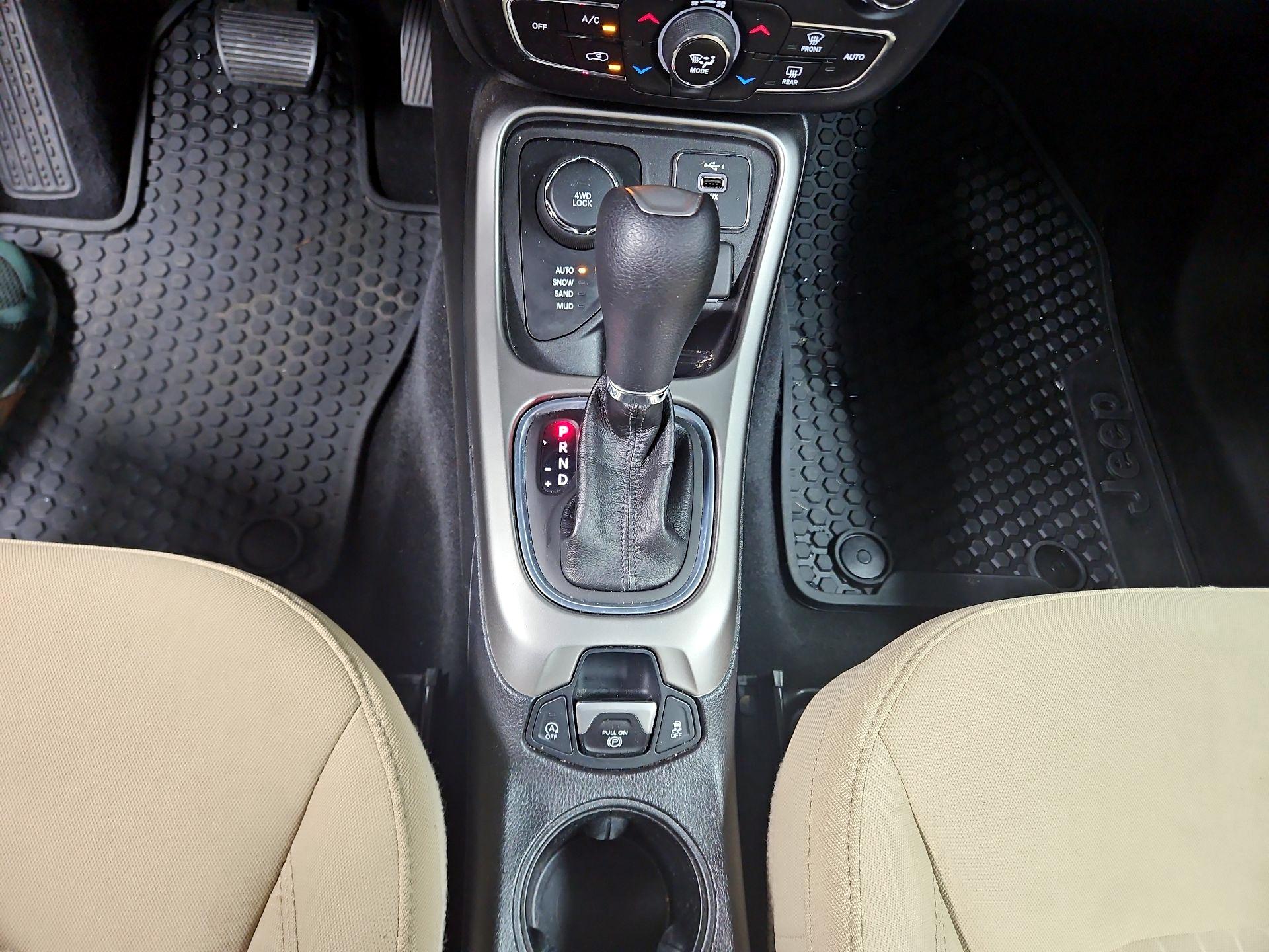 Thumbnail: 2019 Jeep Compass - 17