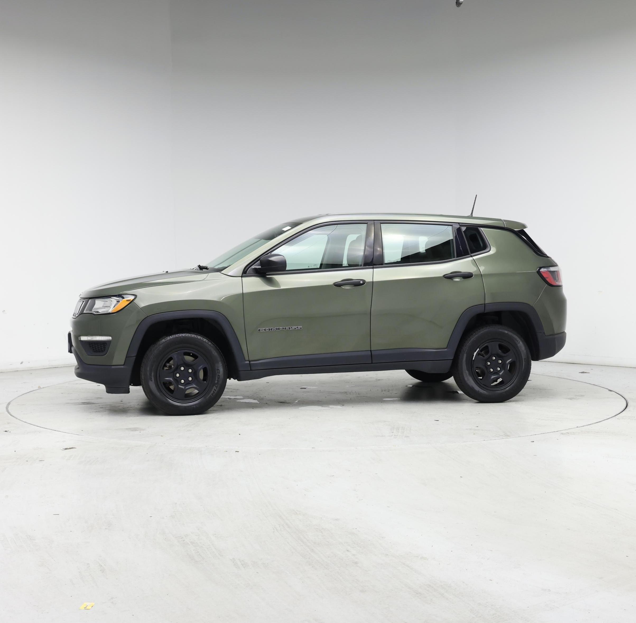 Thumbnail: 2019 Jeep Compass - 3
